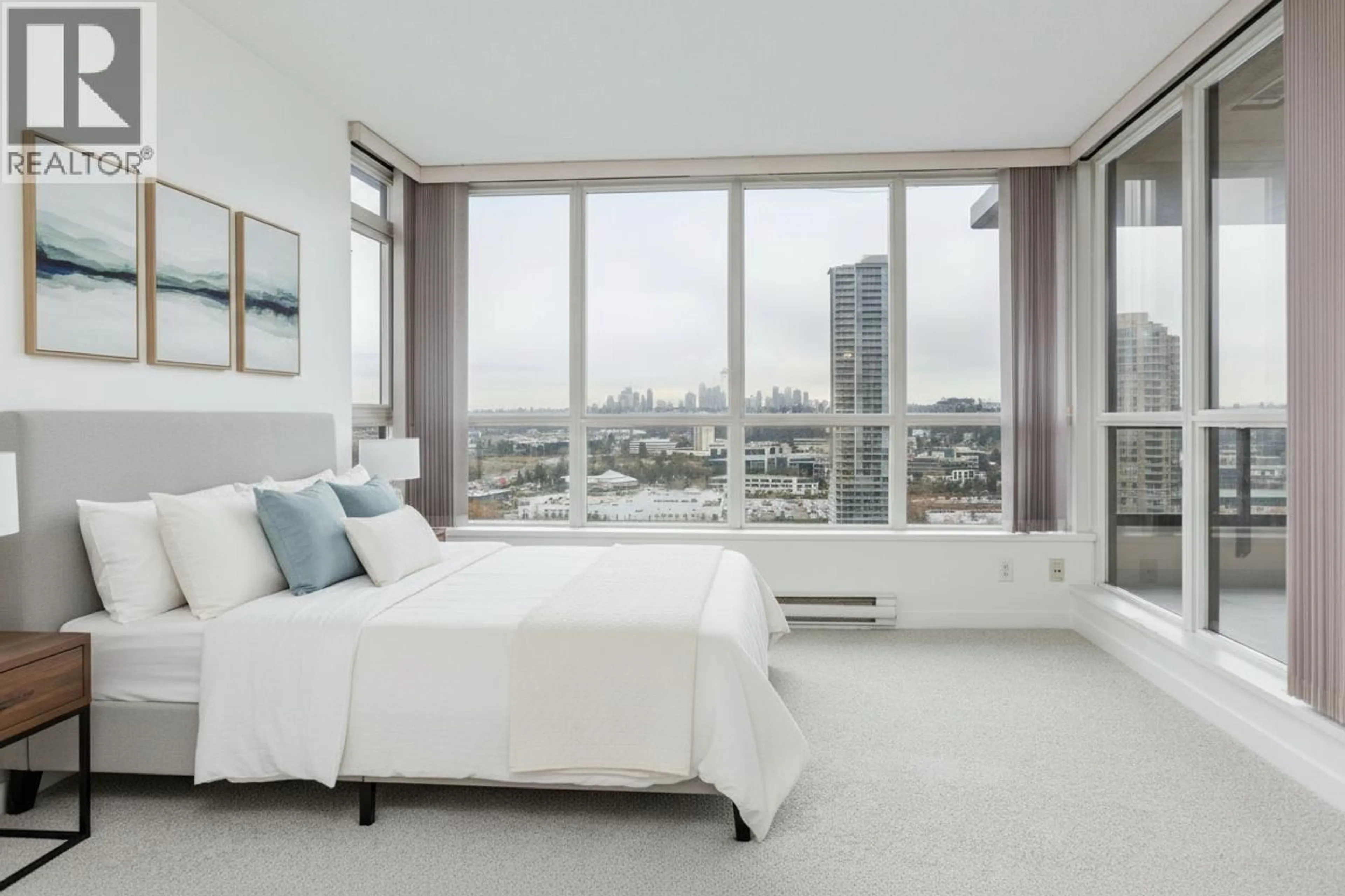 Bedroom with bed, unknown for 1902 - 2138 MADISON AVENUE, Burnaby British Columbia V5C6T6