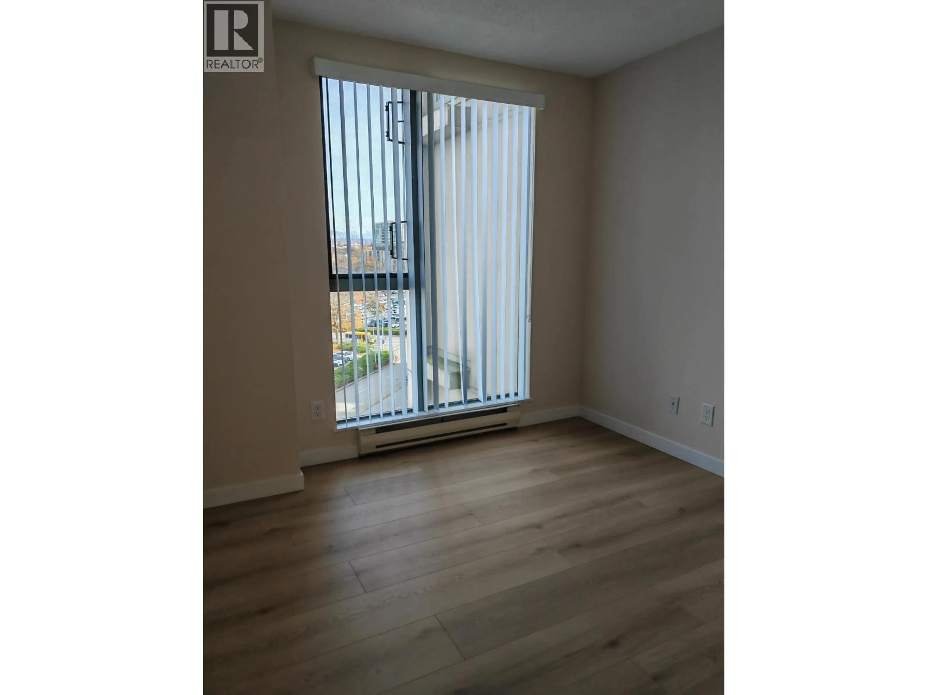 A pic of a room for 807 - 8246 LANSDOWNE ROAD, Richmond British Columbia V6X3Y4