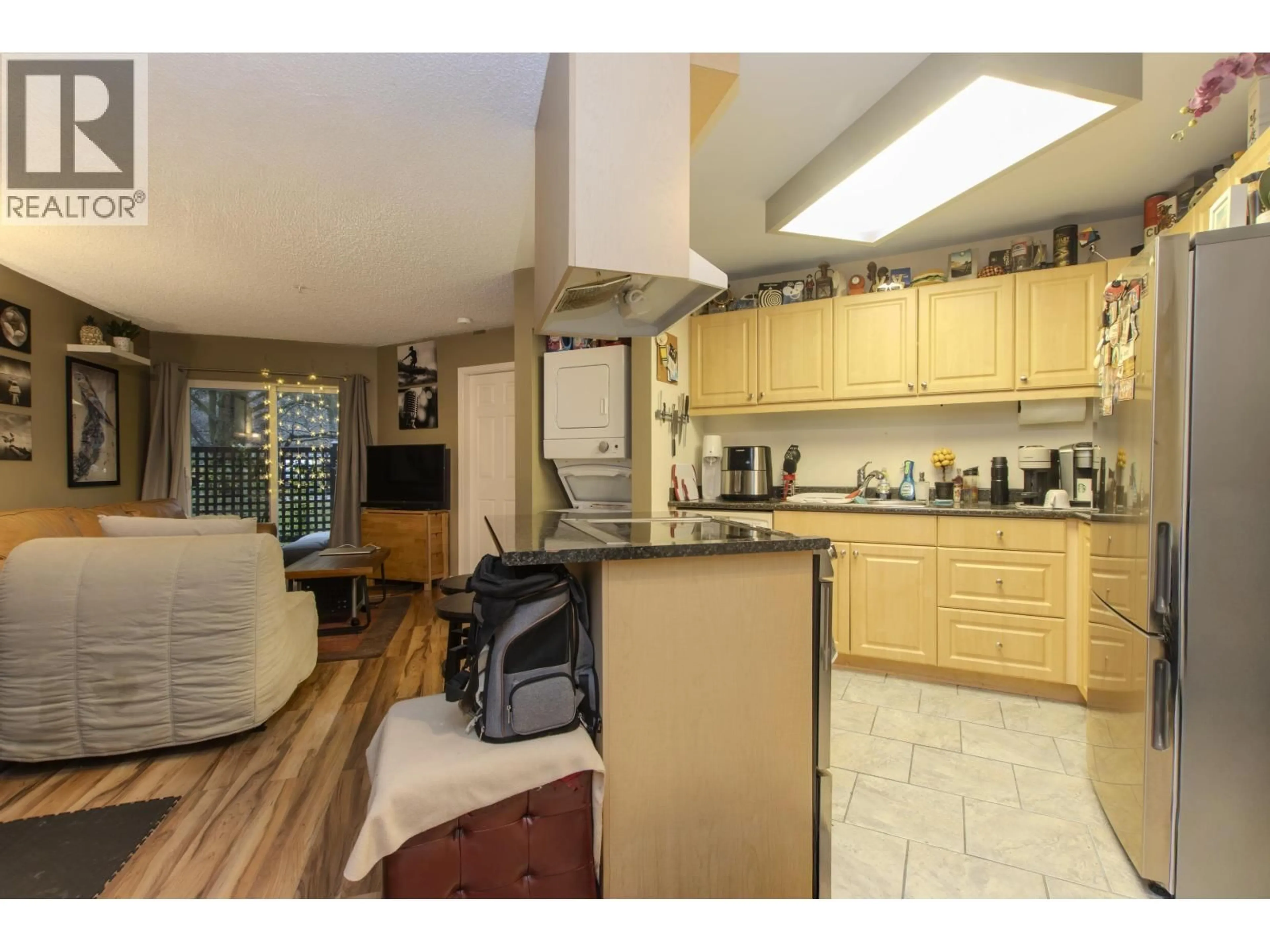 Open concept kitchen, unknown for B109 - 40120 WILLOW CRESCENT, Squamish British Columbia V8B0L7