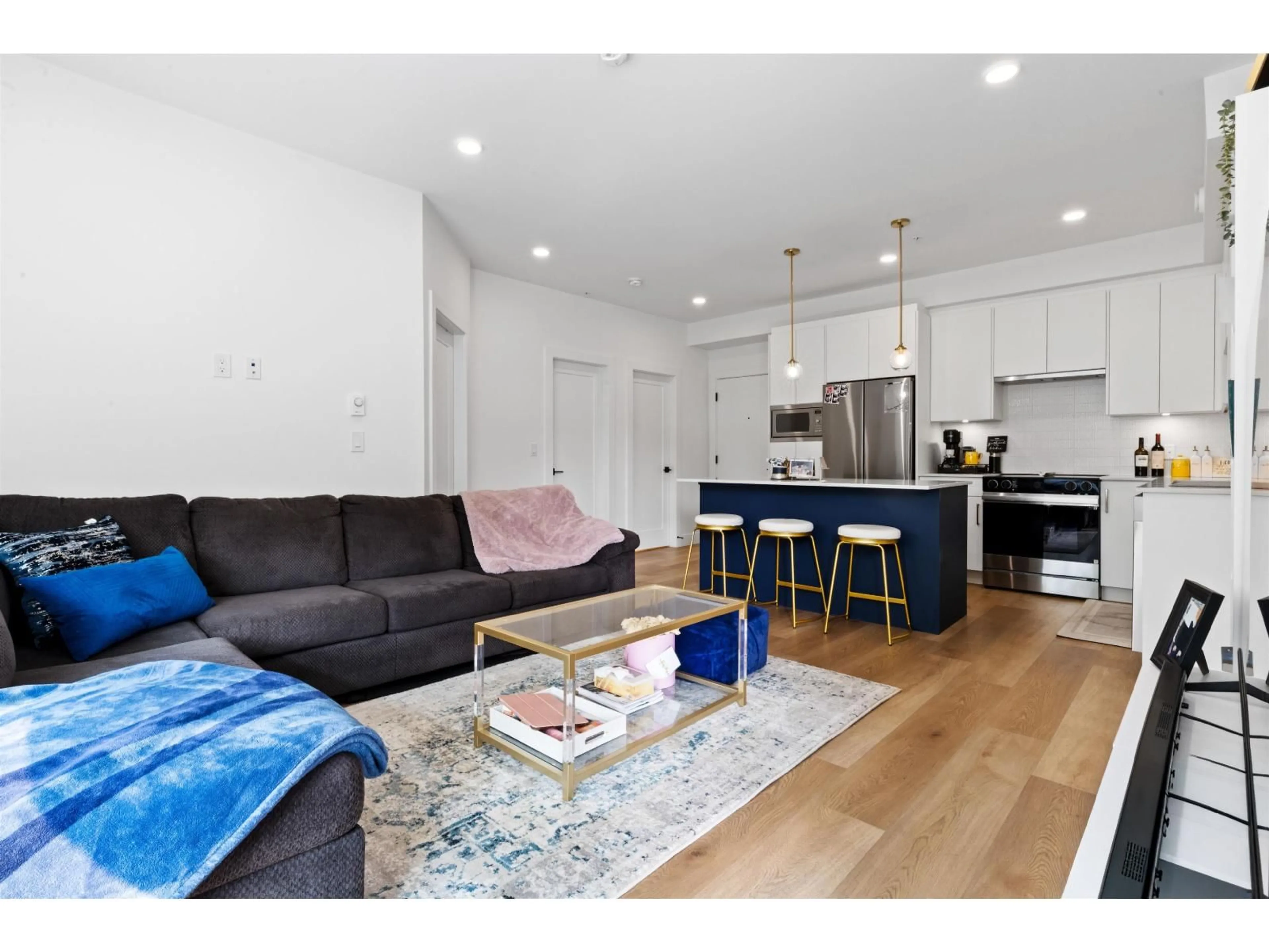 Unknown for 311 - 20286 72B AVENUE, Langley British Columbia V2Y1T2