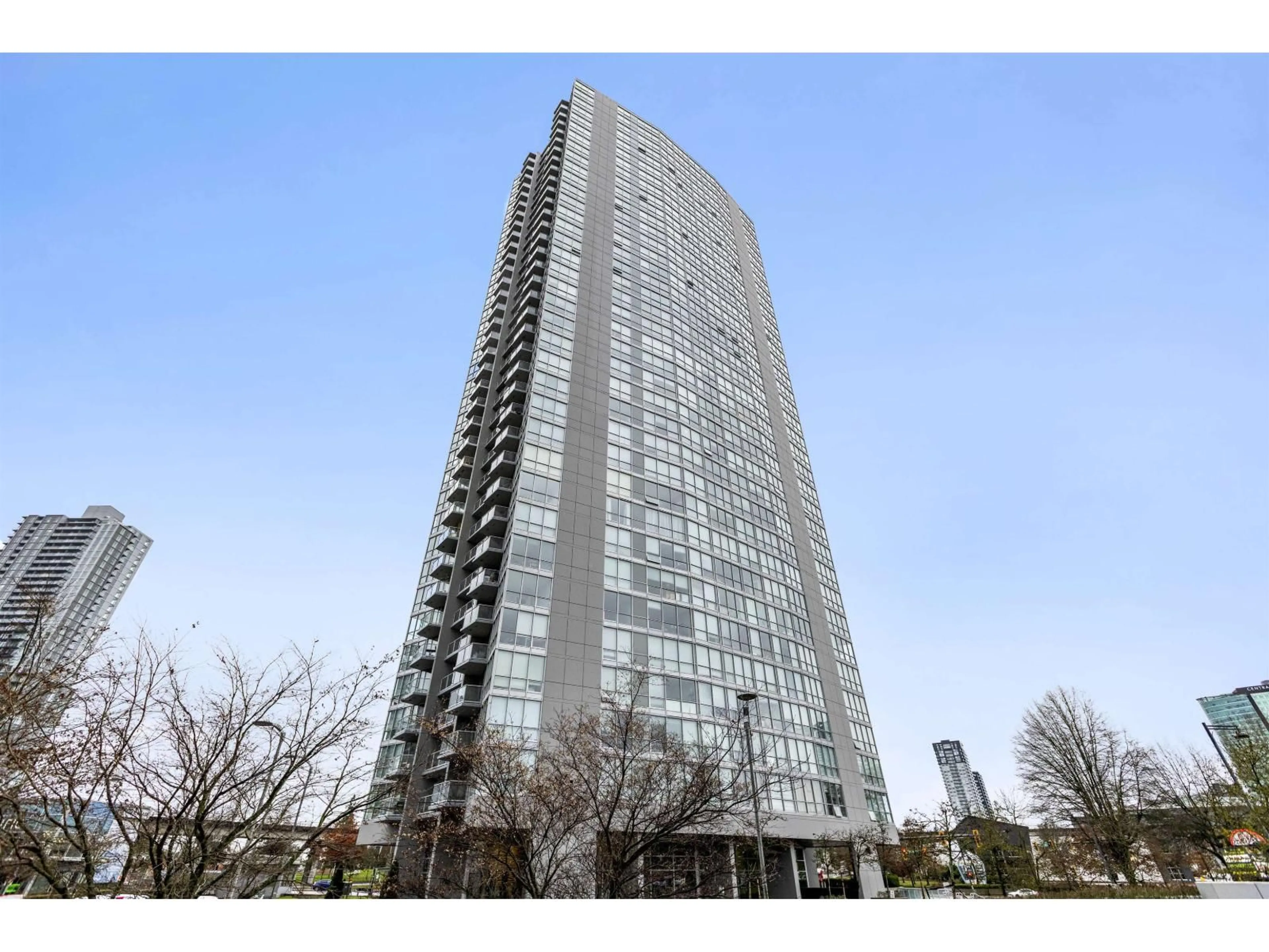 Indoor foyer for 3001 - 13618 100 AVENUE, Surrey British Columbia V3T0A8