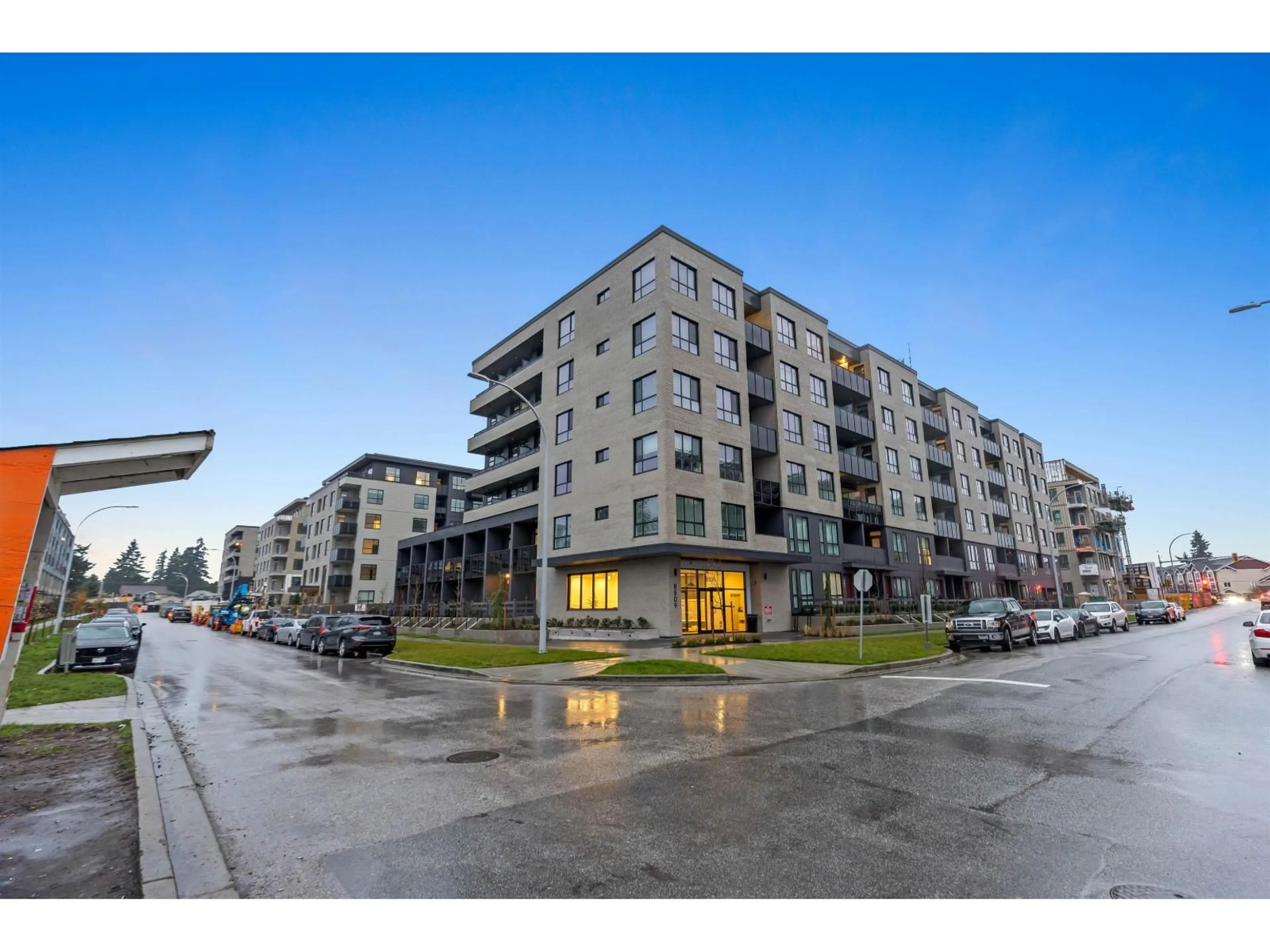 Unknown for 128 - 8509 158 STREET, Surrey British Columbia V4N6Y6