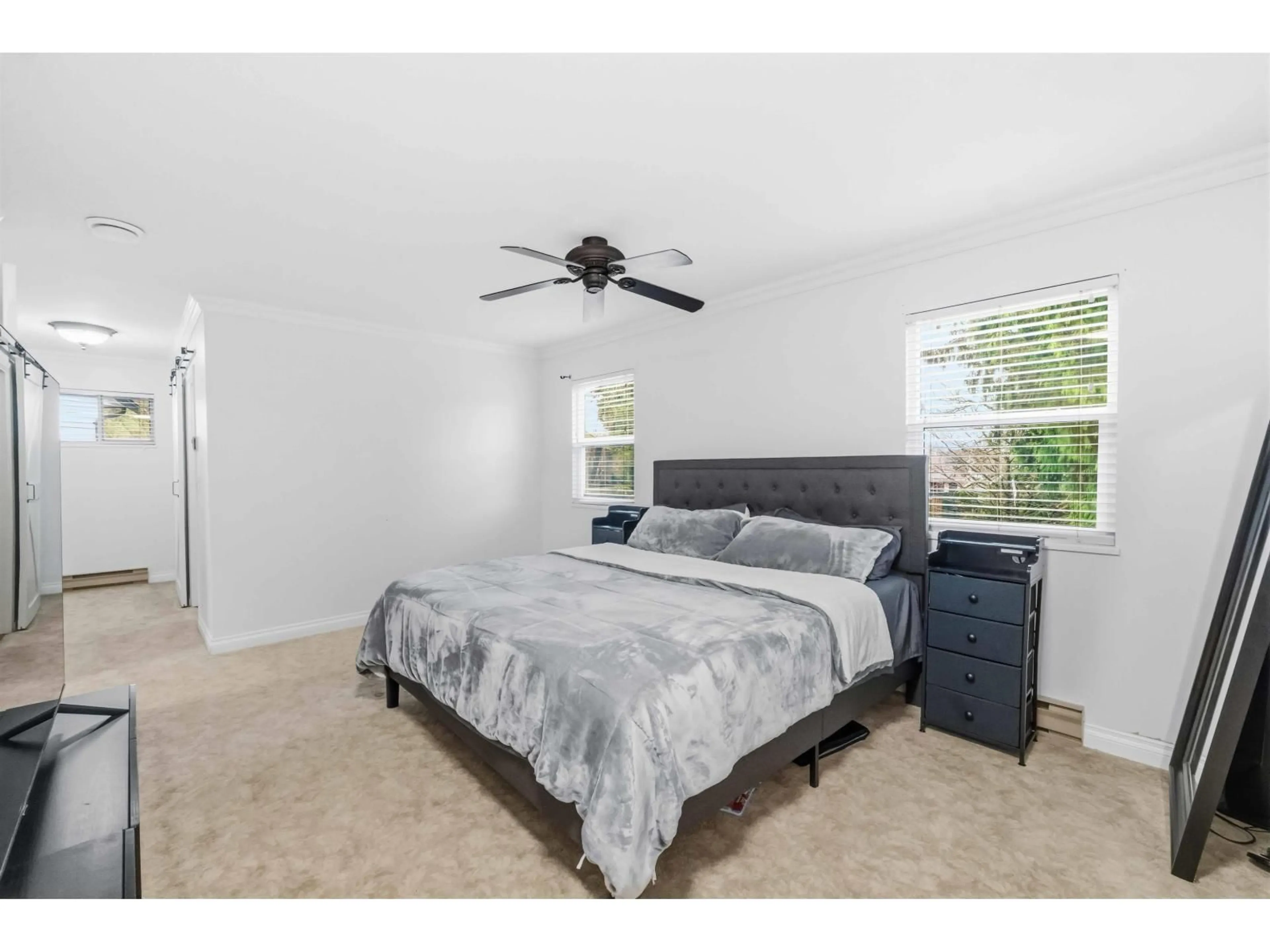 Bedroom with bed, unknown for 15751 98A AVENUE, Surrey British Columbia V4N2V7