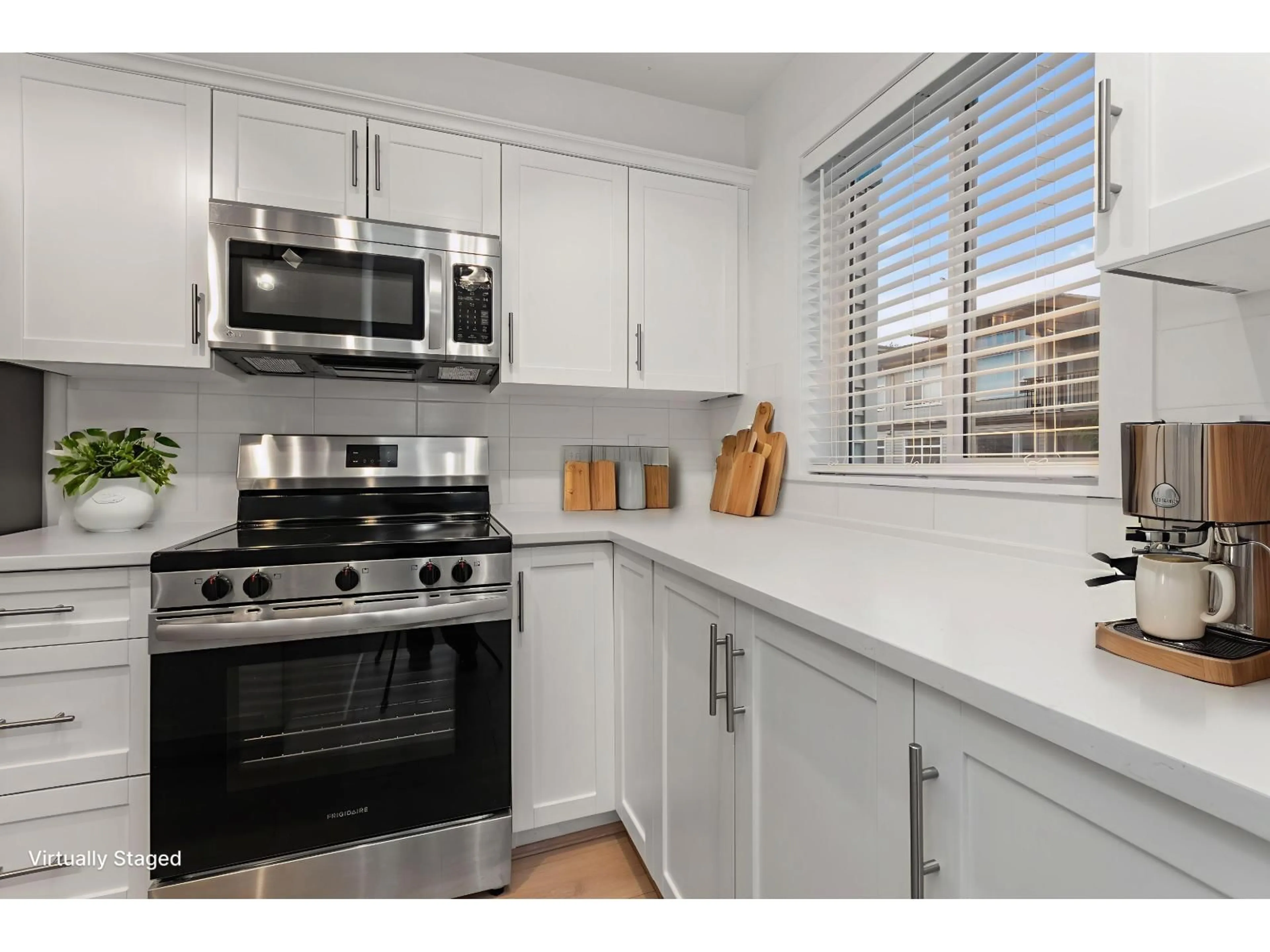 Standard kitchen, unknown for 319 - 46289 YALE ROAD, Chilliwack British Columbia V2P0B9