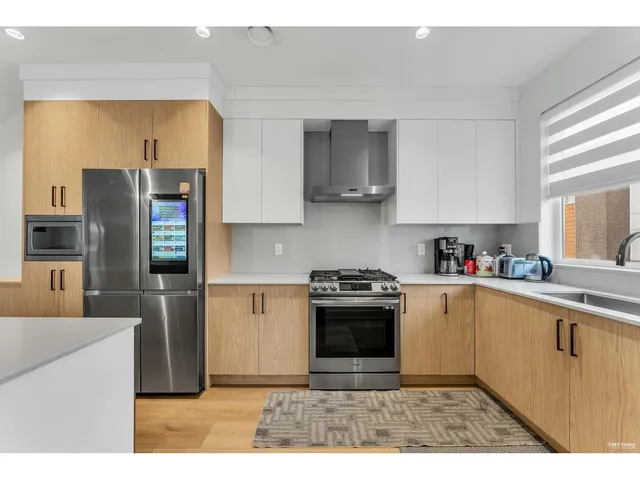 1 - 12585 104A AVENUE, Surrey 3