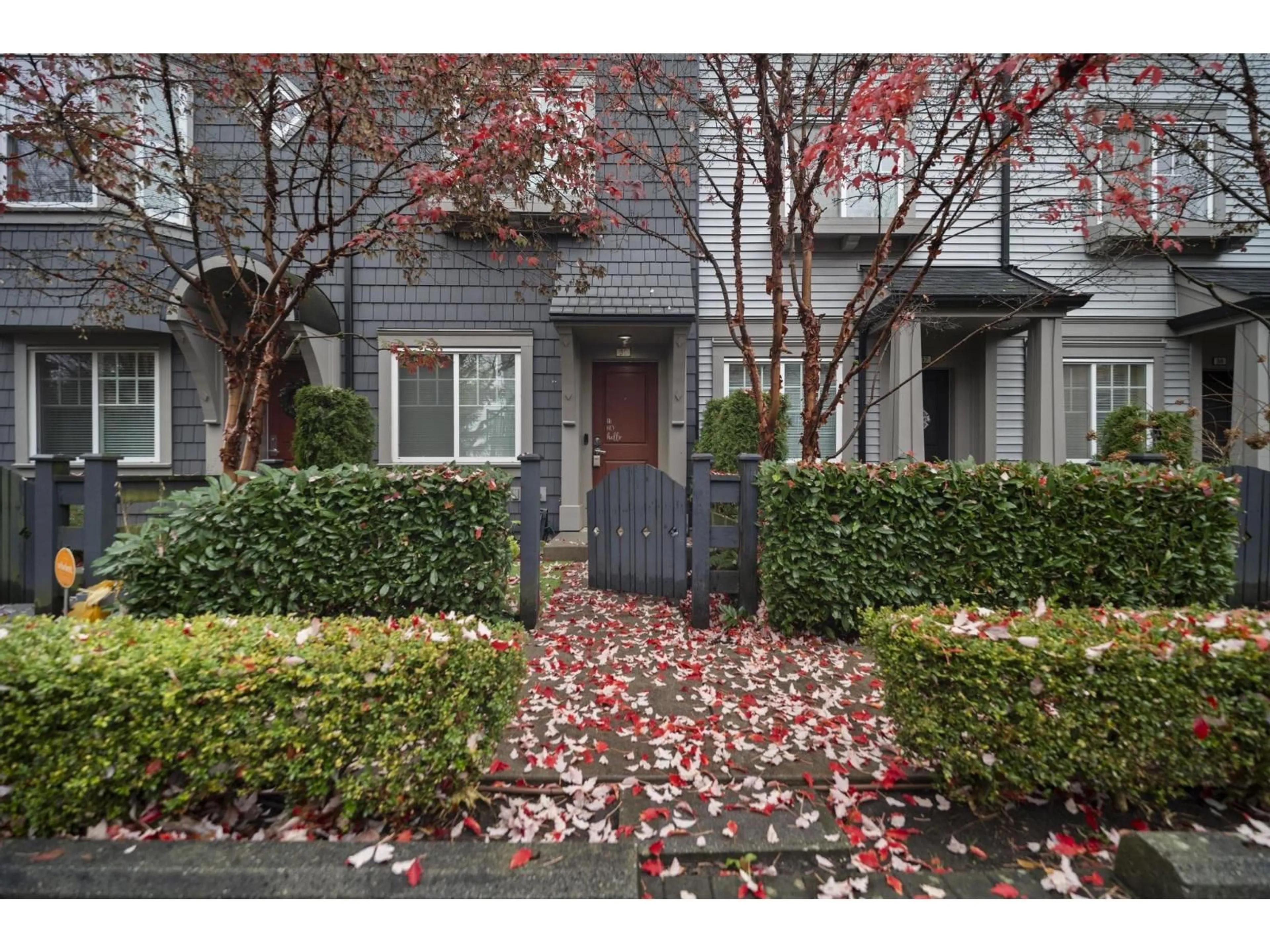 Unknown for 36 - 6450 187 STREET, Surrey British Columbia V3S2X4