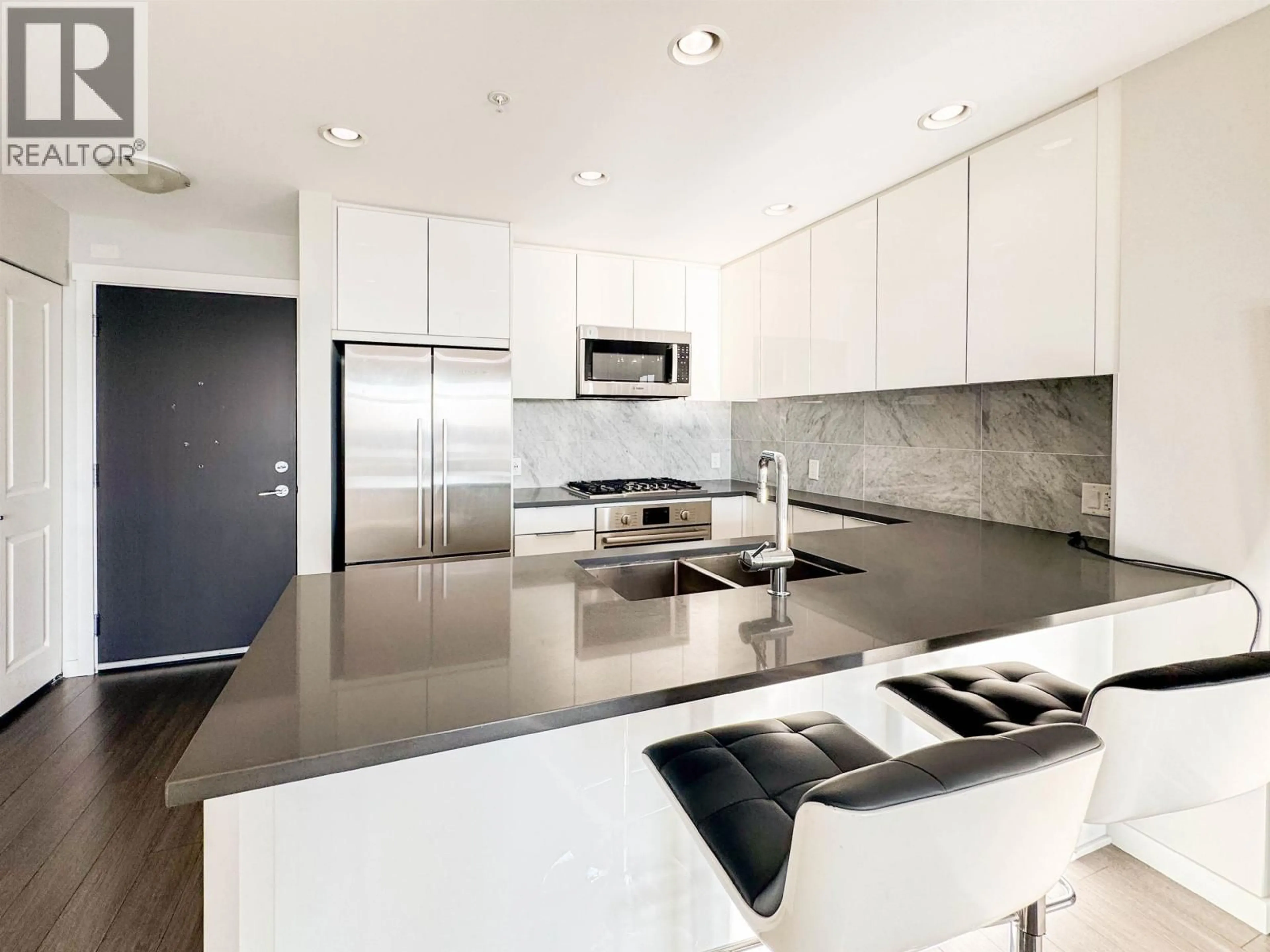 Contemporary kitchen, unknown for 404 - 3289 RIVERWALK AVENUE, Vancouver British Columbia V5S0G2