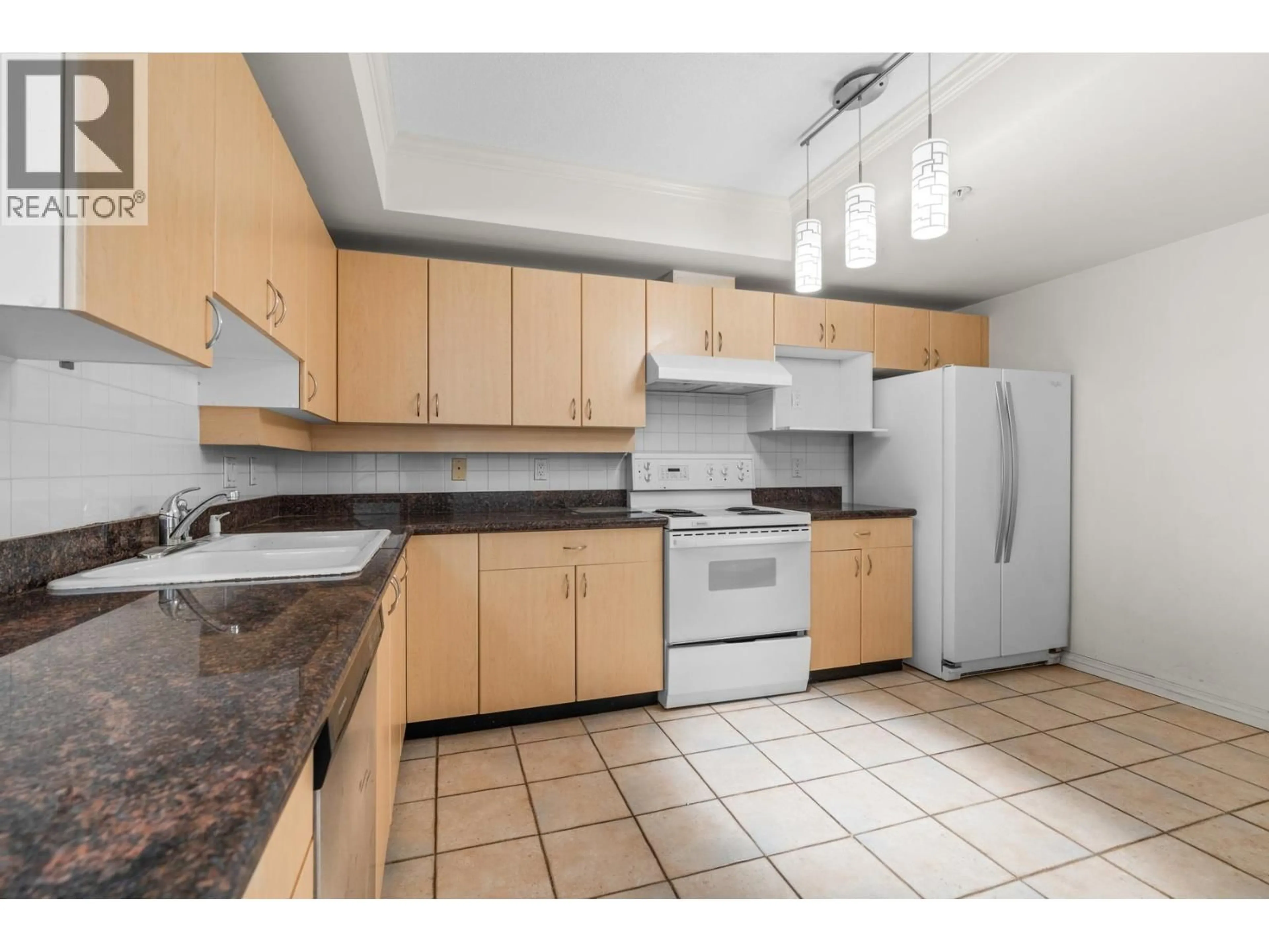 Standard kitchen, unknown for 1605 - 6611 COONEY ROAD, Richmond British Columbia V6Y4C5