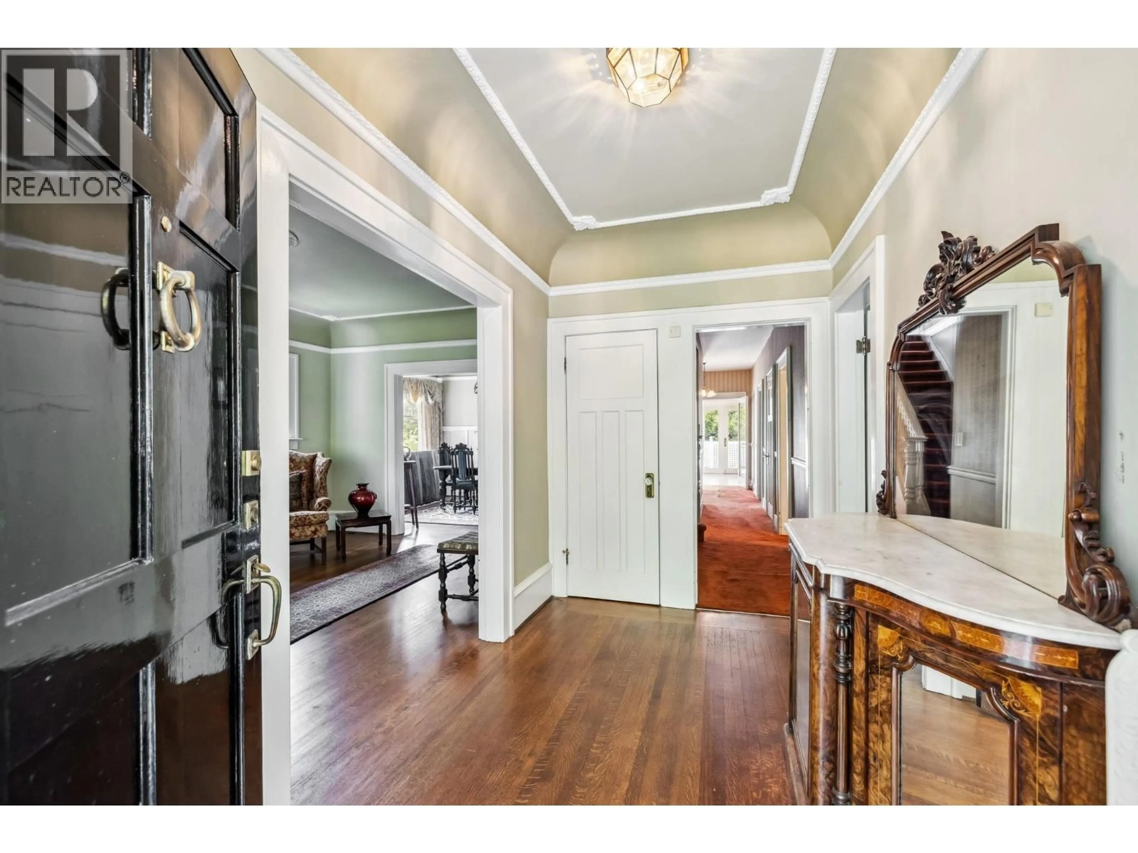 Indoor entryway for 4349 CYPRESS STREET, Vancouver British Columbia V6J3P9