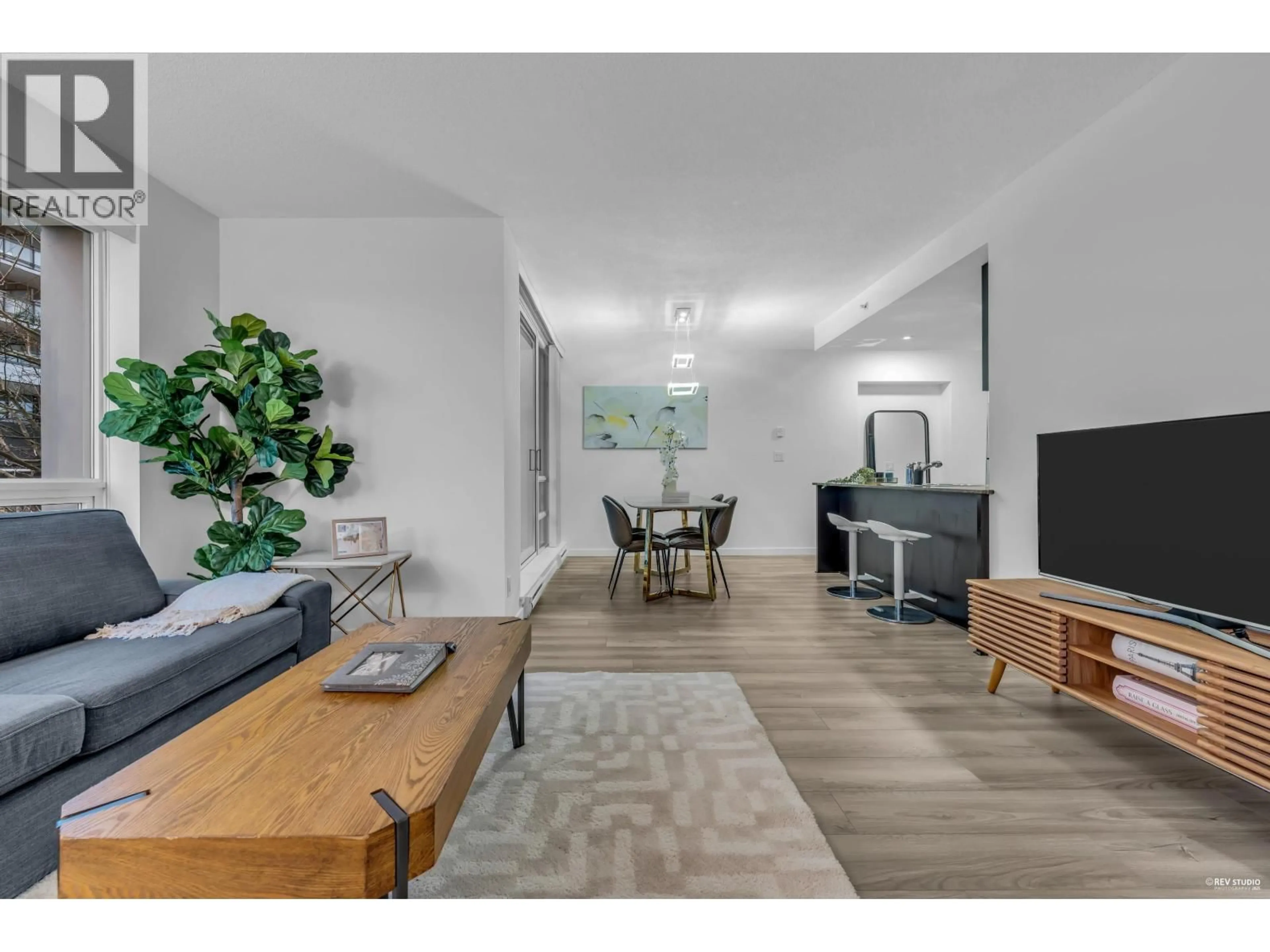 Living room with furniture, unknown for 201 - 3111 CORVETTE WAY, Richmond British Columbia V6X4K3