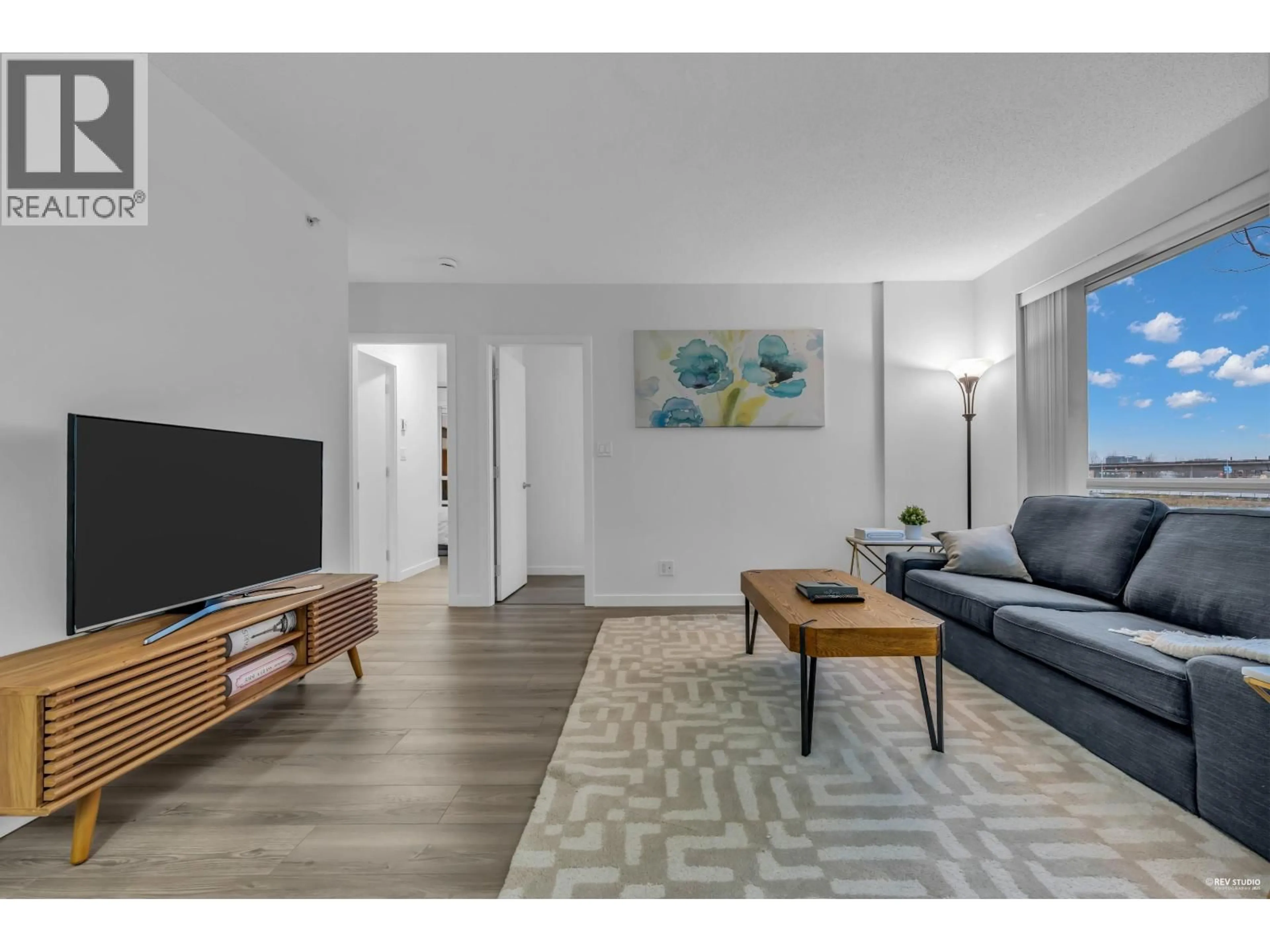 Living room with furniture, unknown for 201 - 3111 CORVETTE WAY, Richmond British Columbia V6X4K3