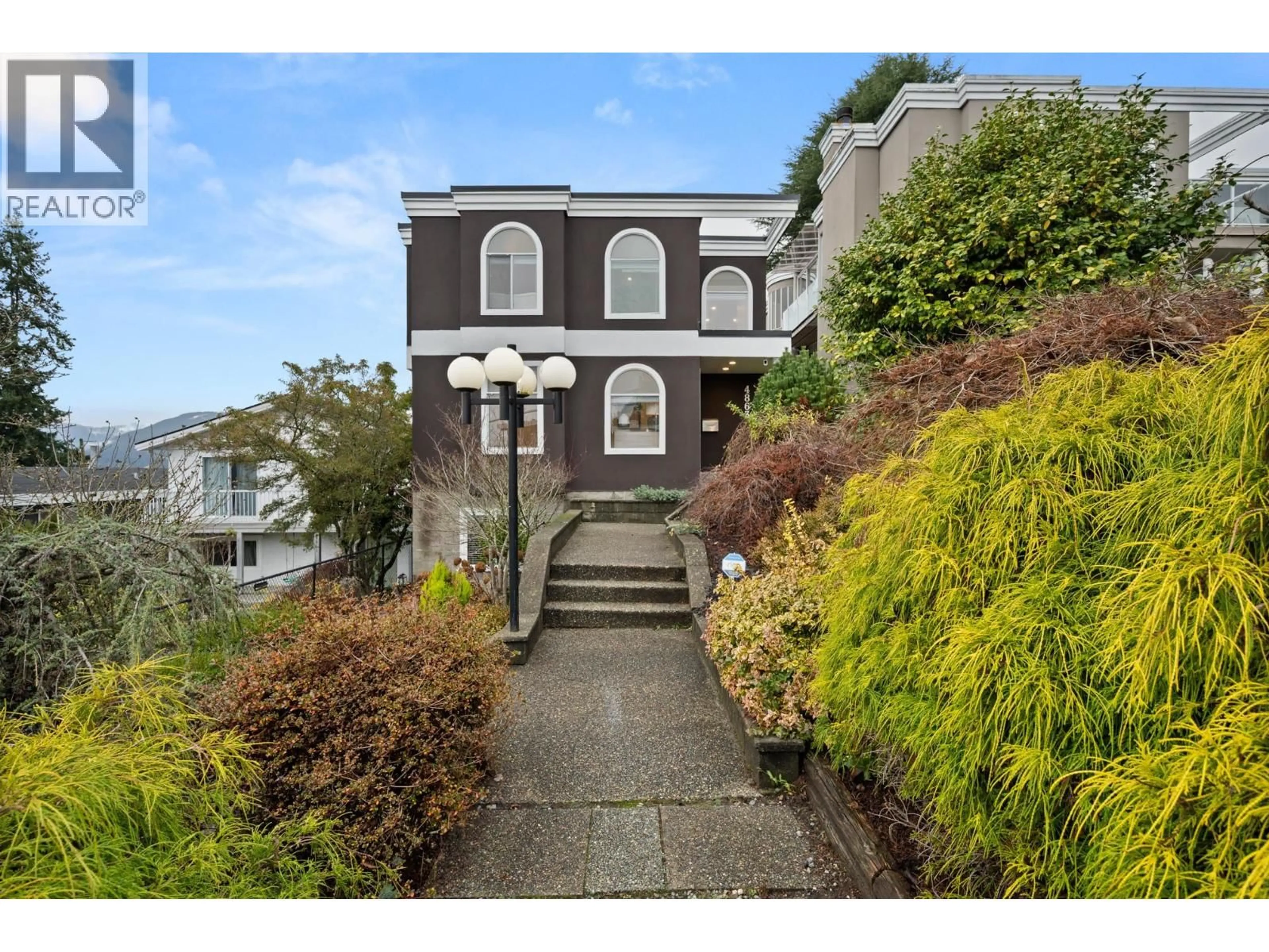 Unknown for 4863 CAMBRIDGE STREET, Burnaby British Columbia V5C1H9