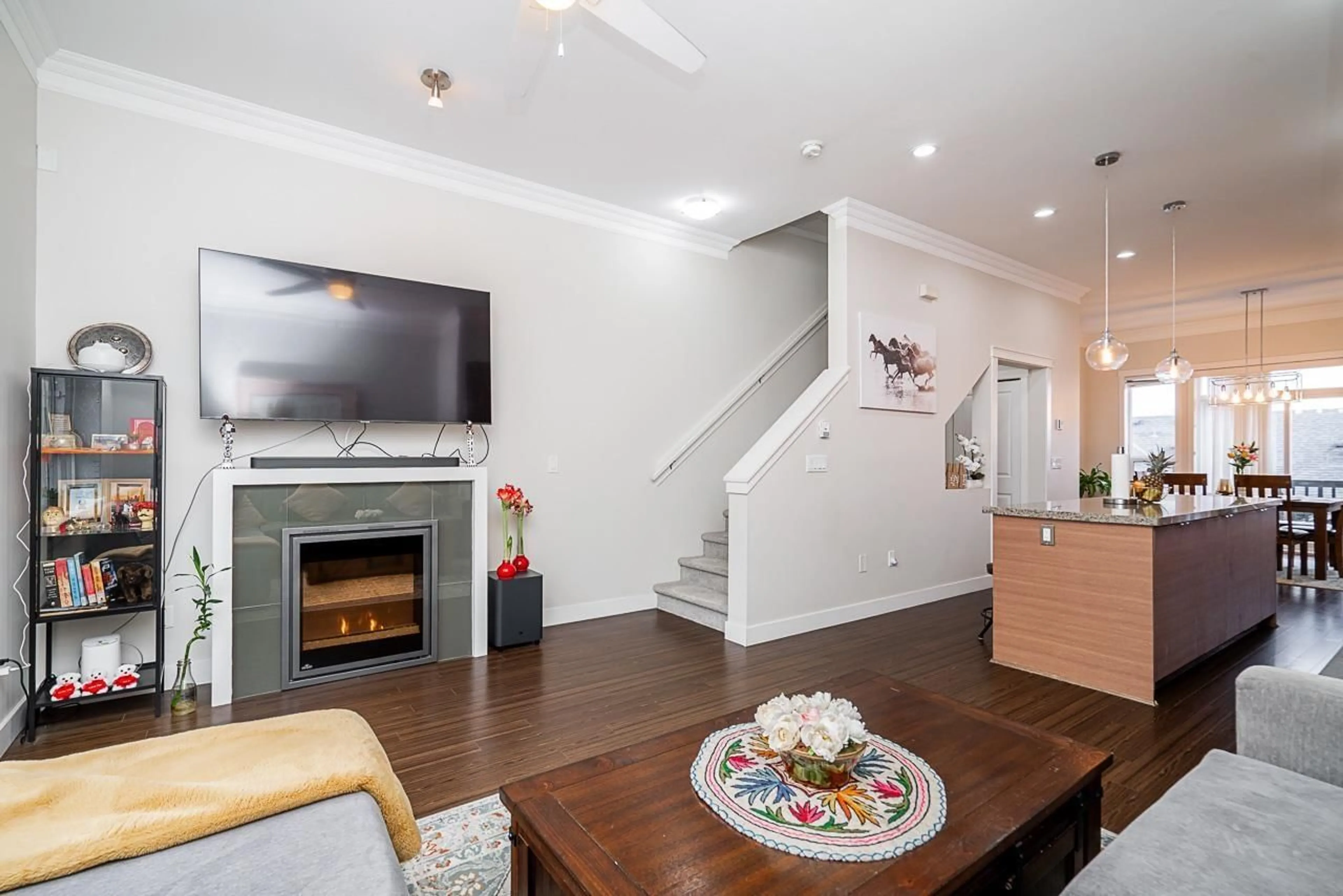 Living room with furniture, wood/laminate floor for 37 - 2955 156 STREET, Surrey British Columbia V3Z2W8