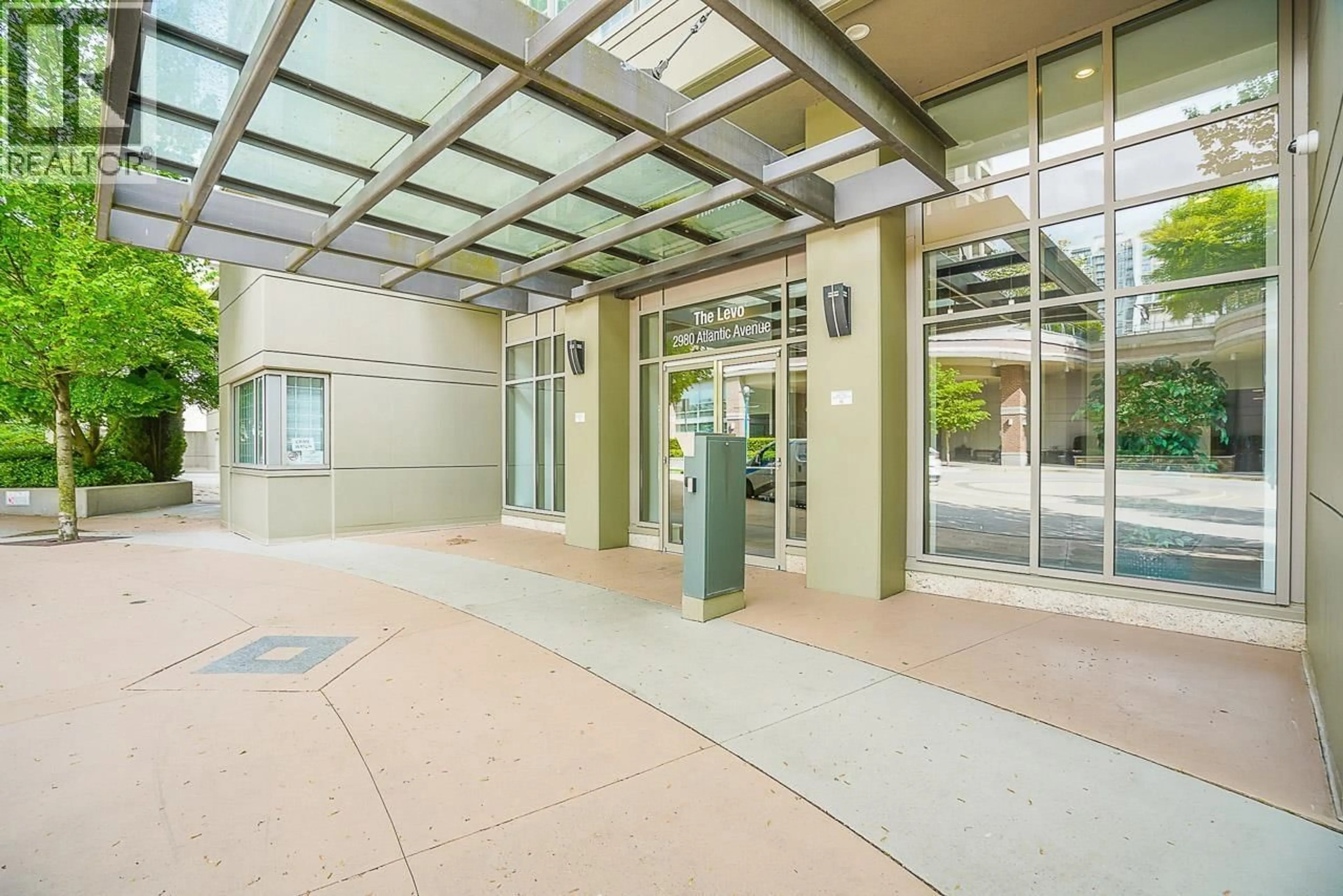 Indoor foyer for 1305 - 2980 ATLANTIC AVENUE, Coquitlam British Columbia V3B0B7