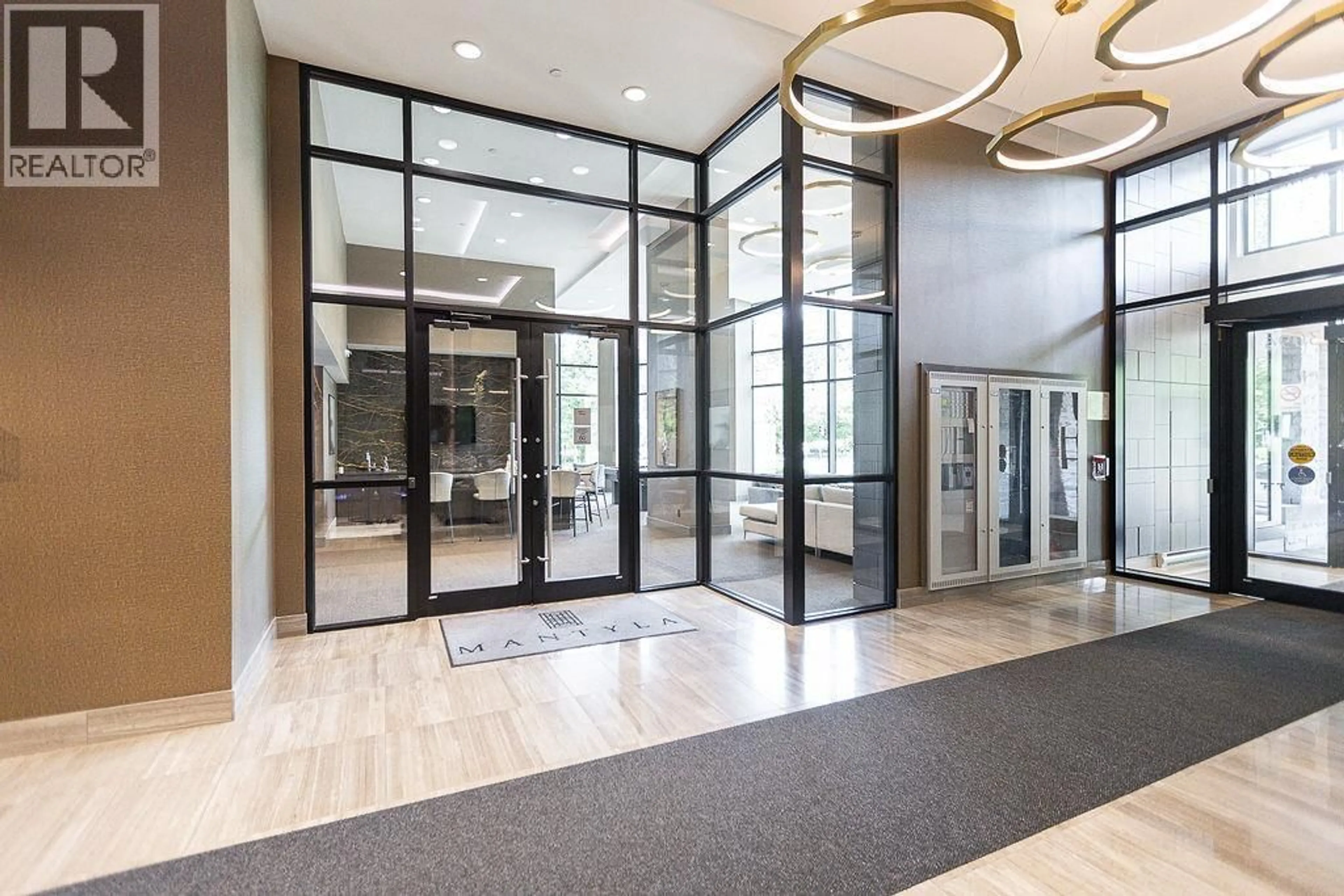 Indoor foyer for 304 - 3096 WINDSOR GATE, Coquitlam British Columbia V3B0P4