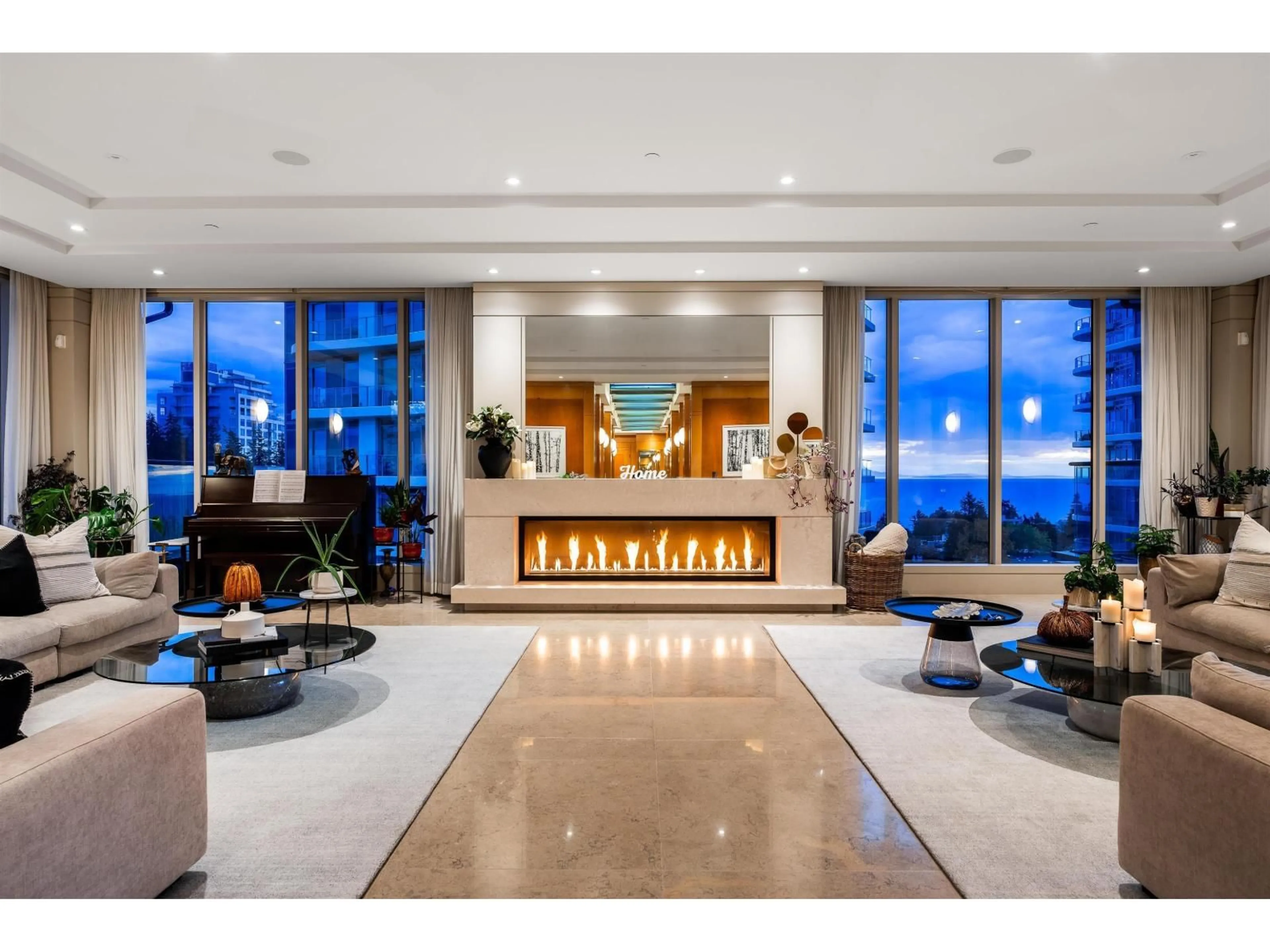 Lobby for PH801 - 1551 FOSTER STREET, White Rock British Columbia V4B5M1