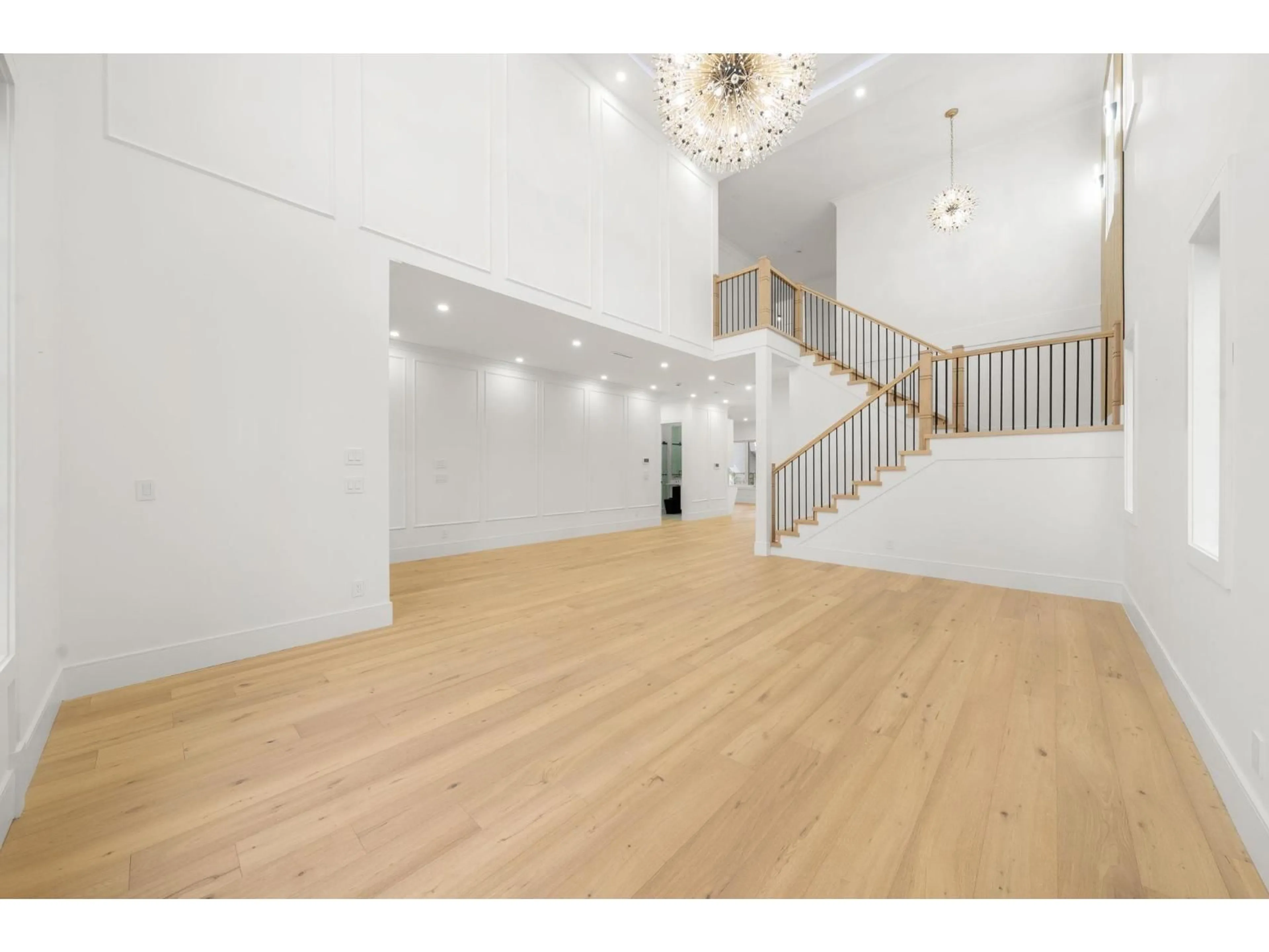 Indoor foyer for 23820 OLD YALE ROAD, Langley British Columbia V2Z2K4