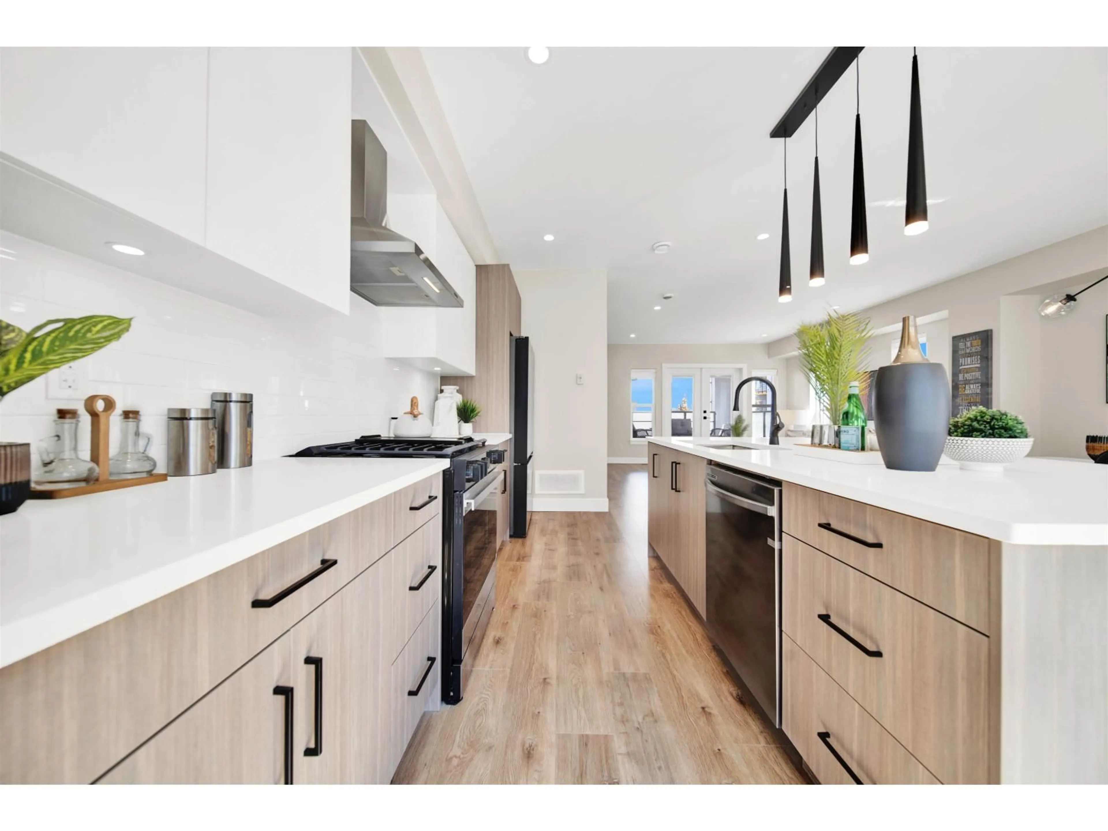 Contemporary kitchen, unknown for 18 - 177 175A STREET, Surrey British Columbia V0V0V0