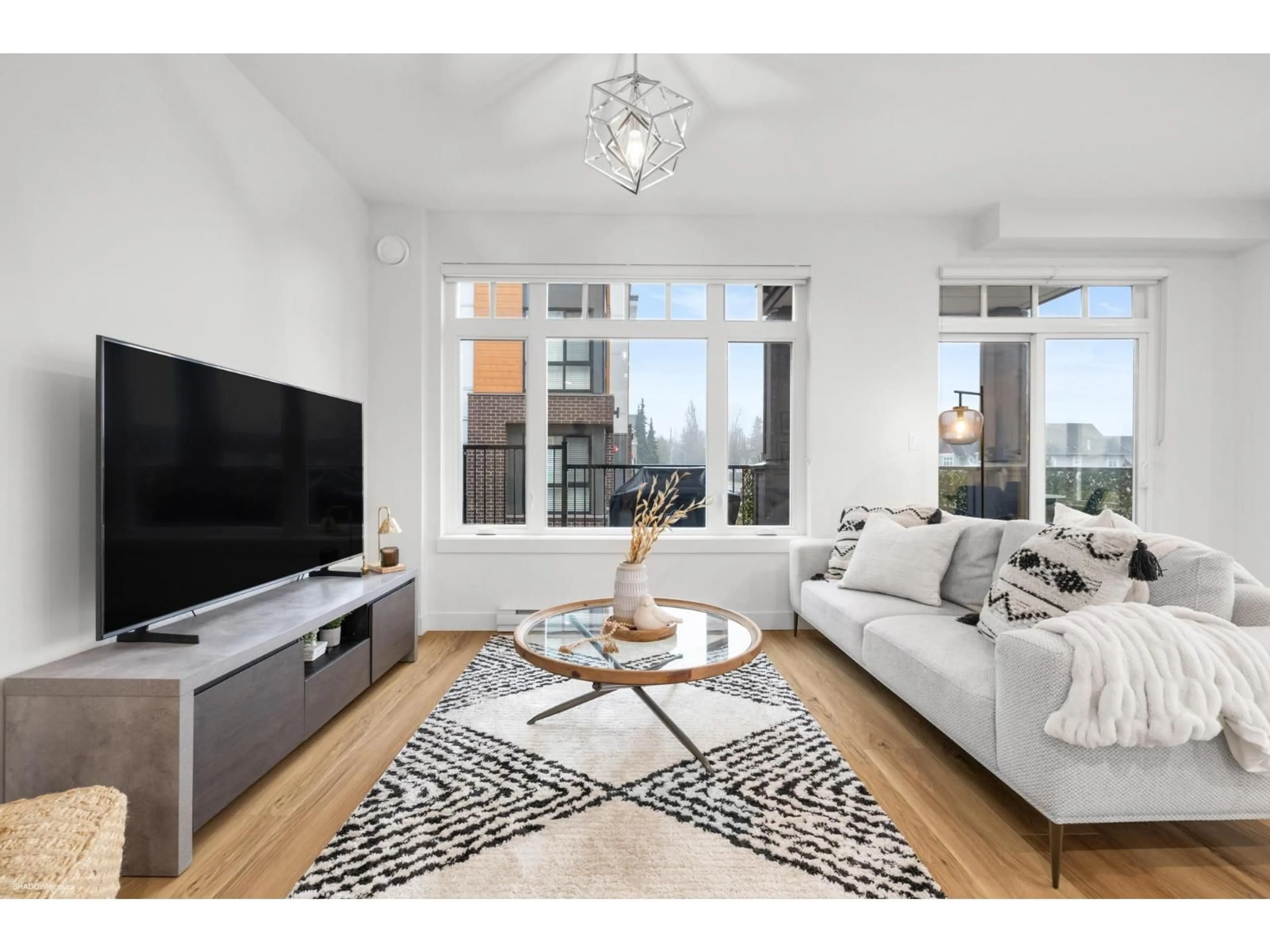 Living room with furniture, unknown for 101 - 20081 68 AVENUE, Langley British Columbia V2Y3V7