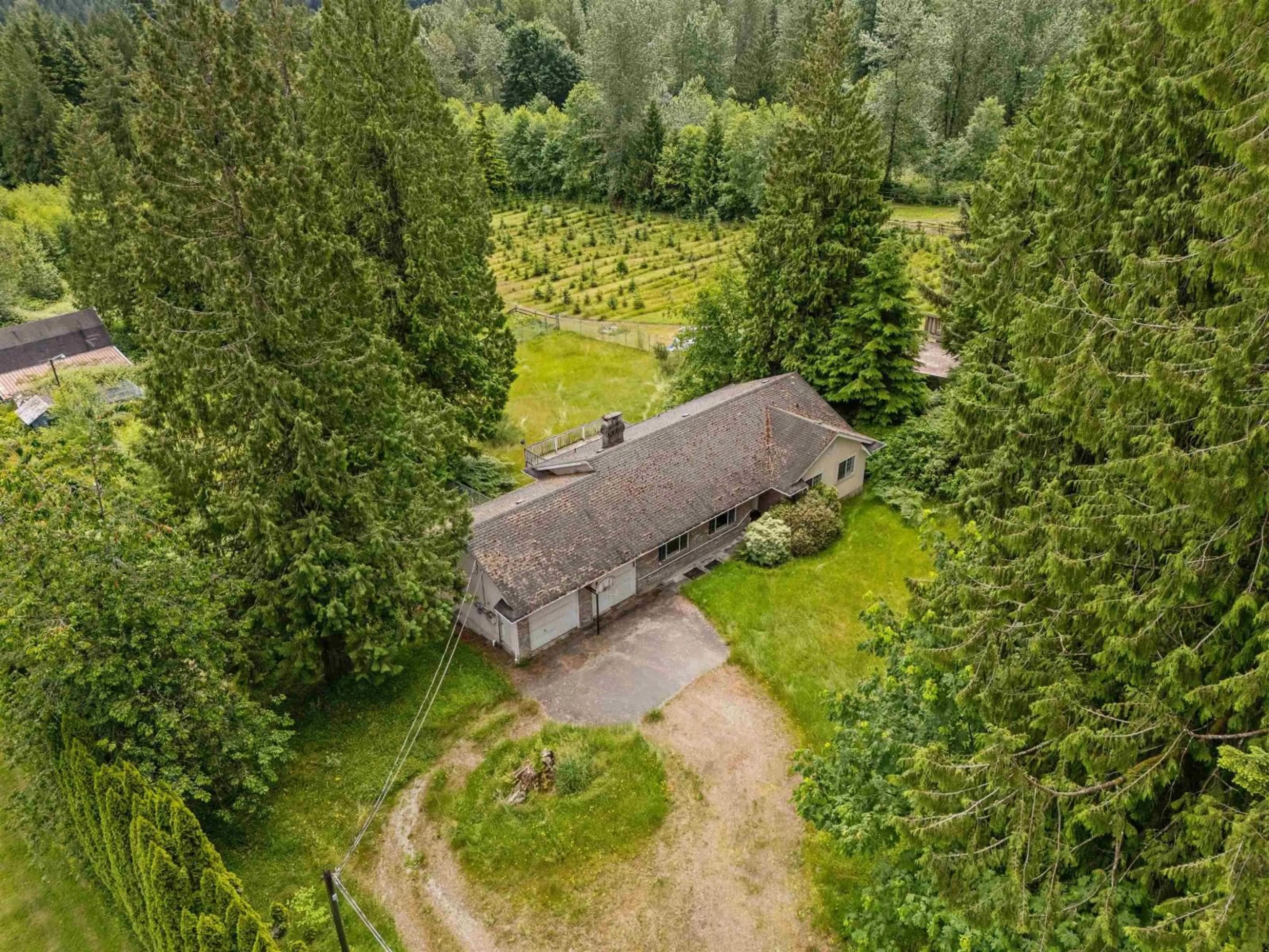 A pic from outside/outdoor area/front of a property/back of a property/a pic from drone, forest/trees view for 9338 CLAY STREET, Mission British Columbia V4S1G2