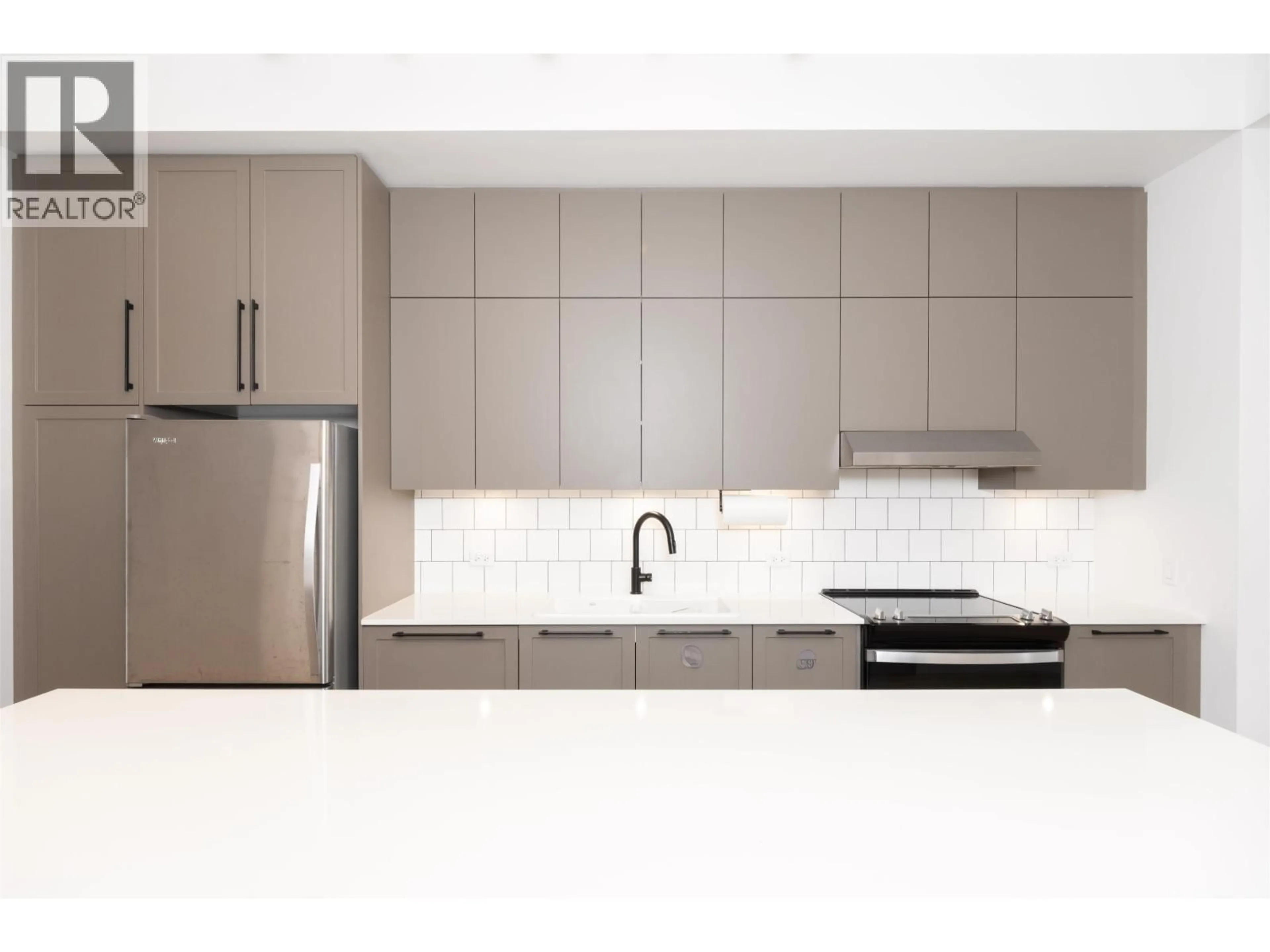 Standard kitchen, unknown for 26 - 4726 ORCA WAY, Tsawwassen British Columbia V4M0E7