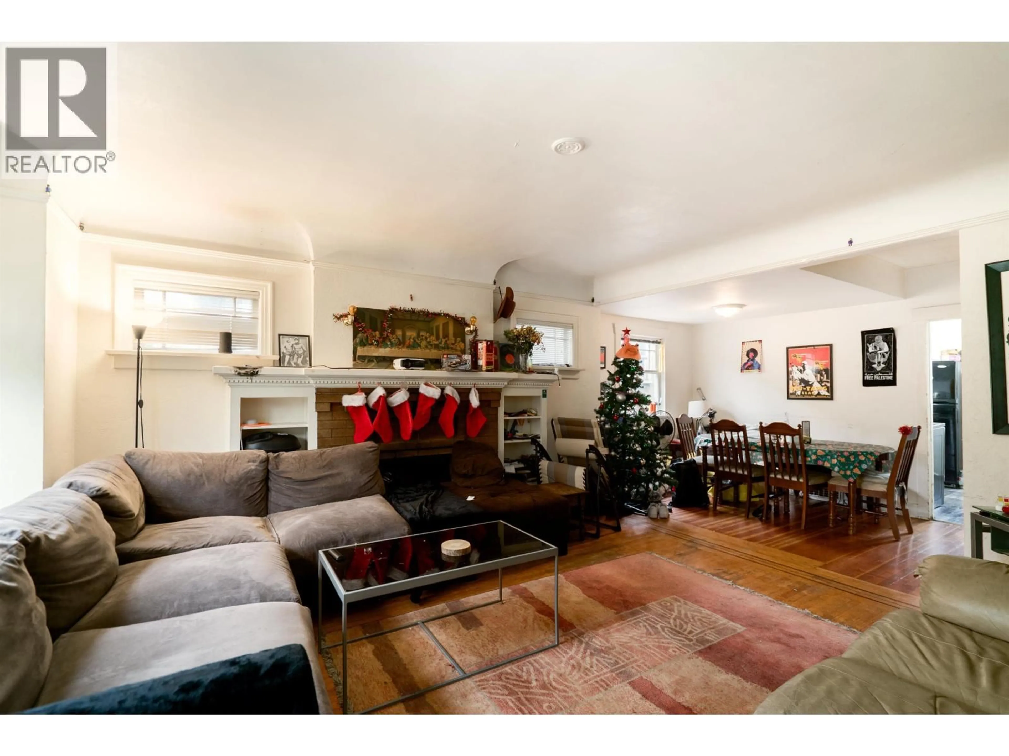 Living room with furniture, wood/laminate floor for 2715 16TH AVENUE, Vancouver British Columbia V6K3C3