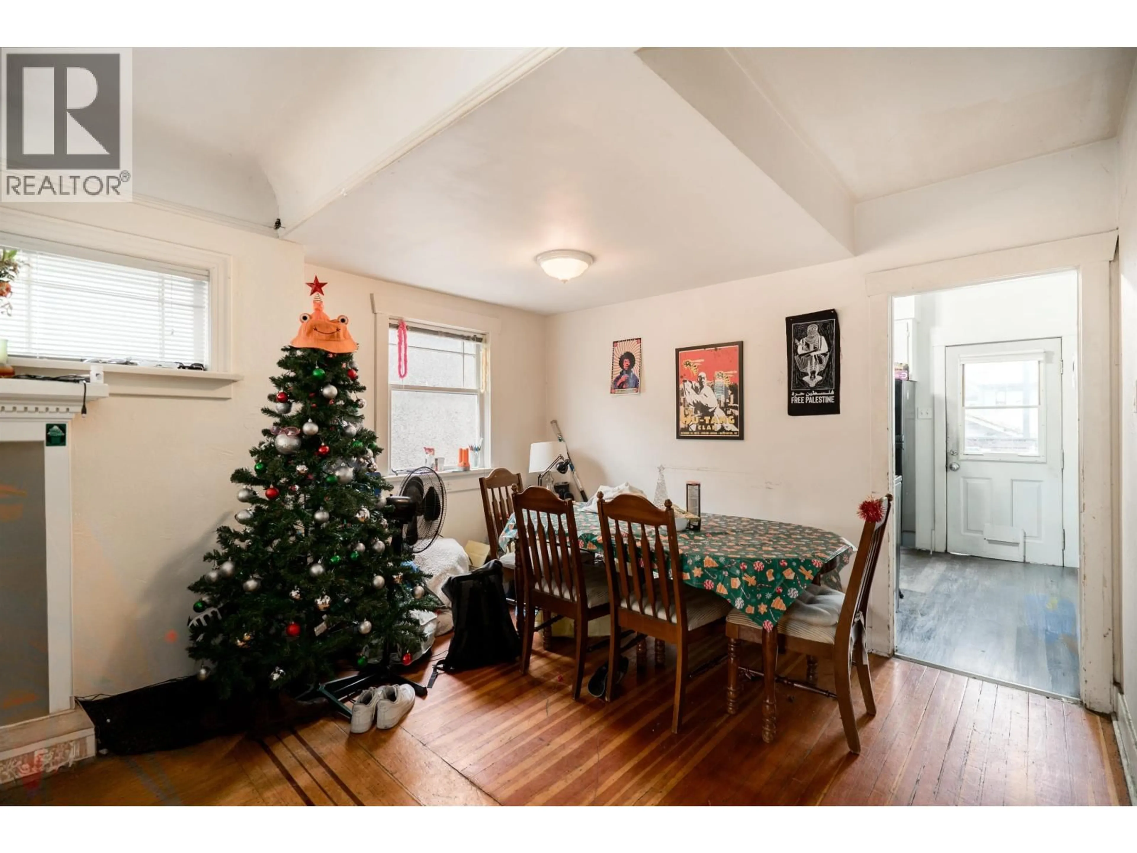 Dining room, wood/laminate floor for 2715 16TH AVENUE, Vancouver British Columbia V6K3C3
