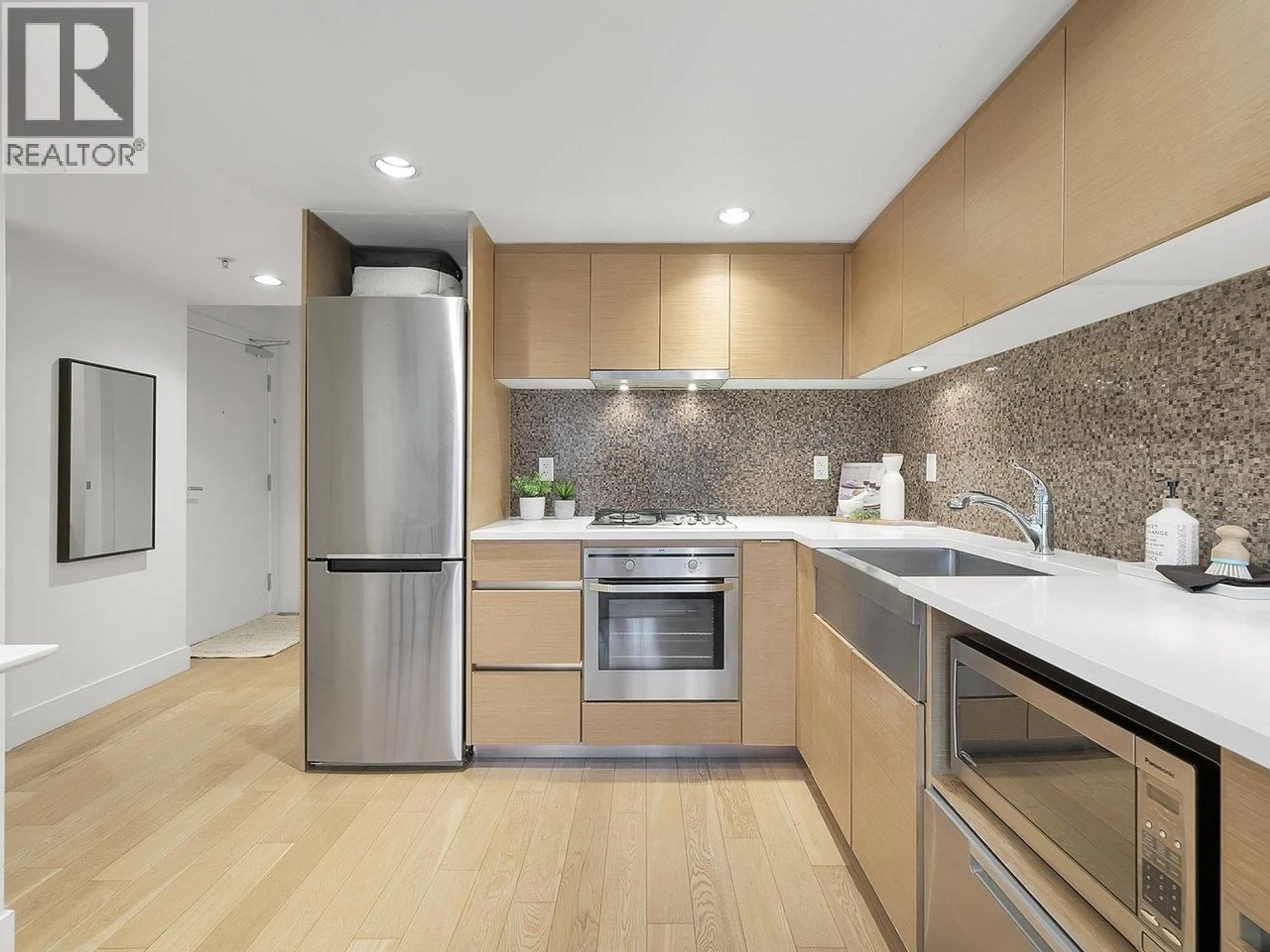 Unknown for 806 - 565 SMITHE STREET, Vancouver British Columbia V6B0E4