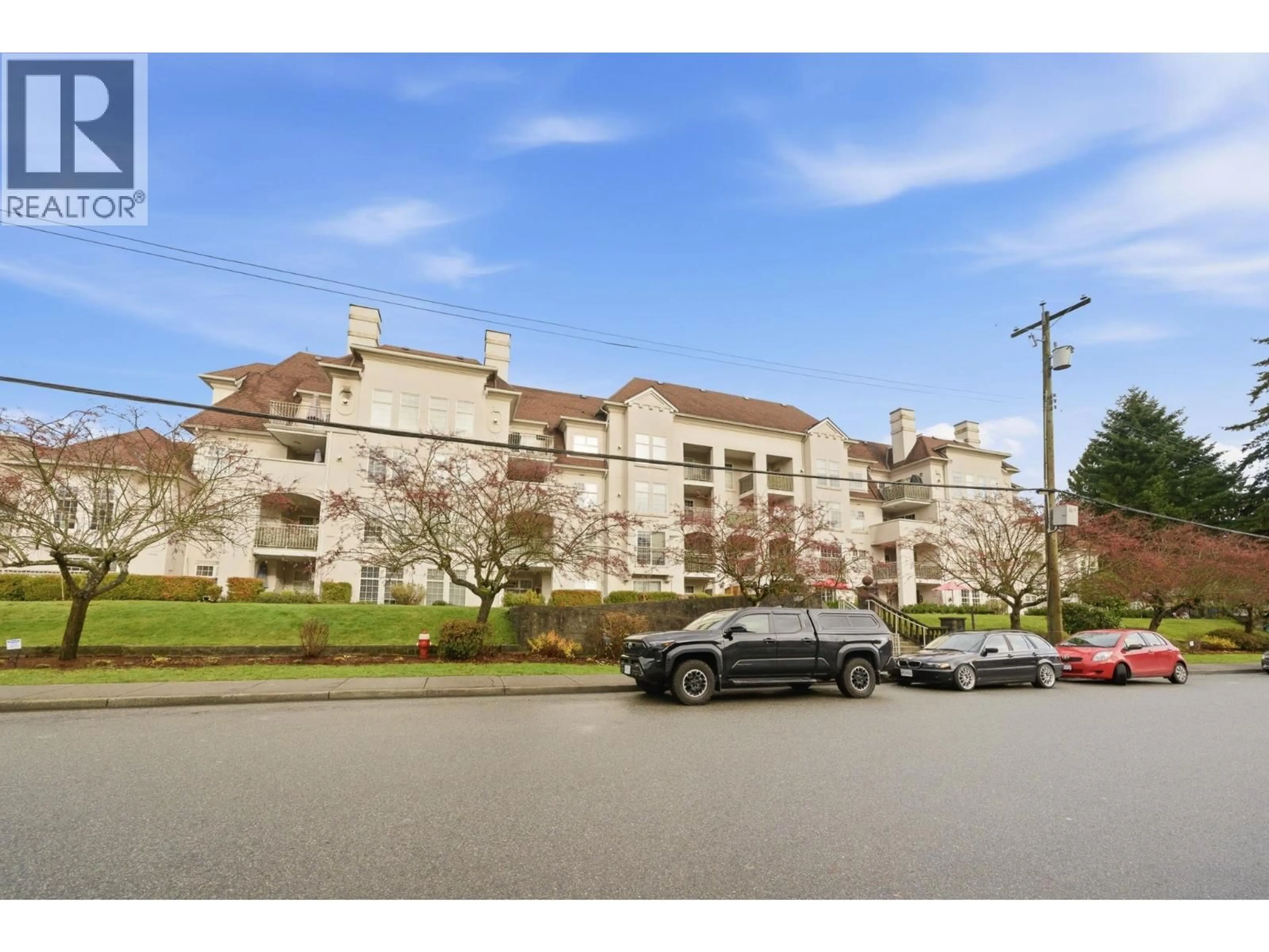 A pic from outside/outdoor area/front of a property/back of a property/a pic from drone, street for 404 - 1655 GRANT AVENUE, Port Coquitlam British Columbia V3B7V1