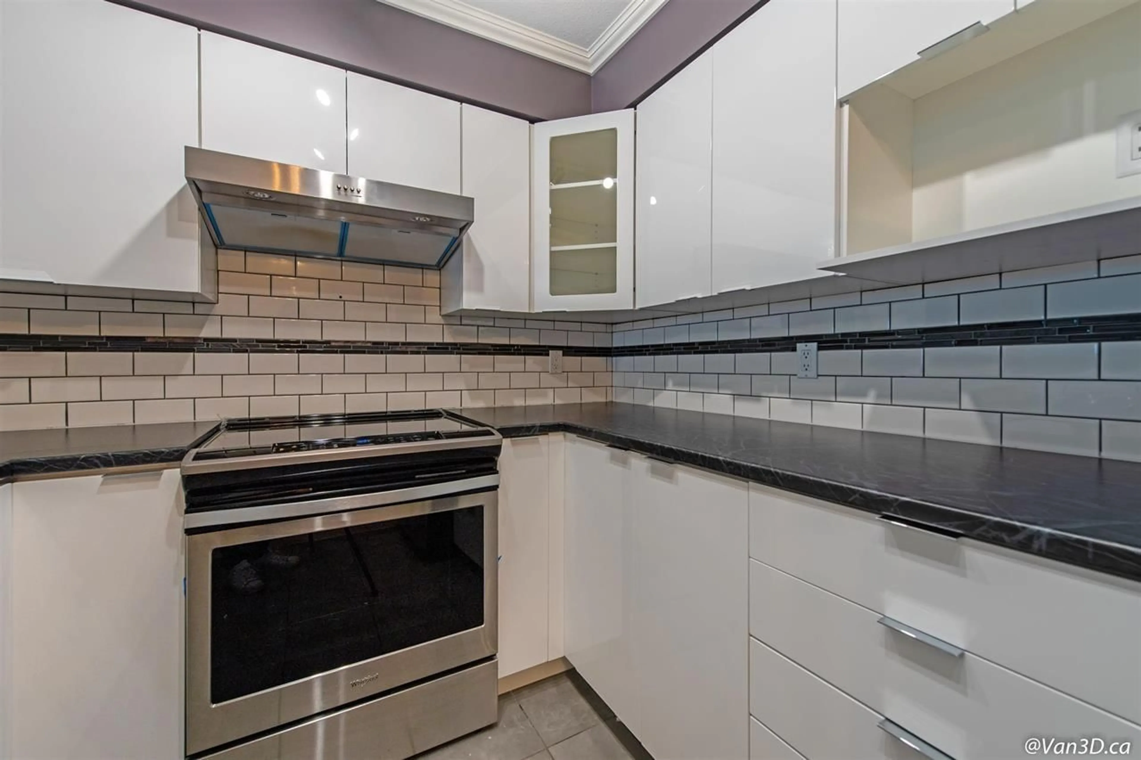 Standard kitchen, unknown for 105 - 20268 54 AVENUE, Langley British Columbia V3A8R9