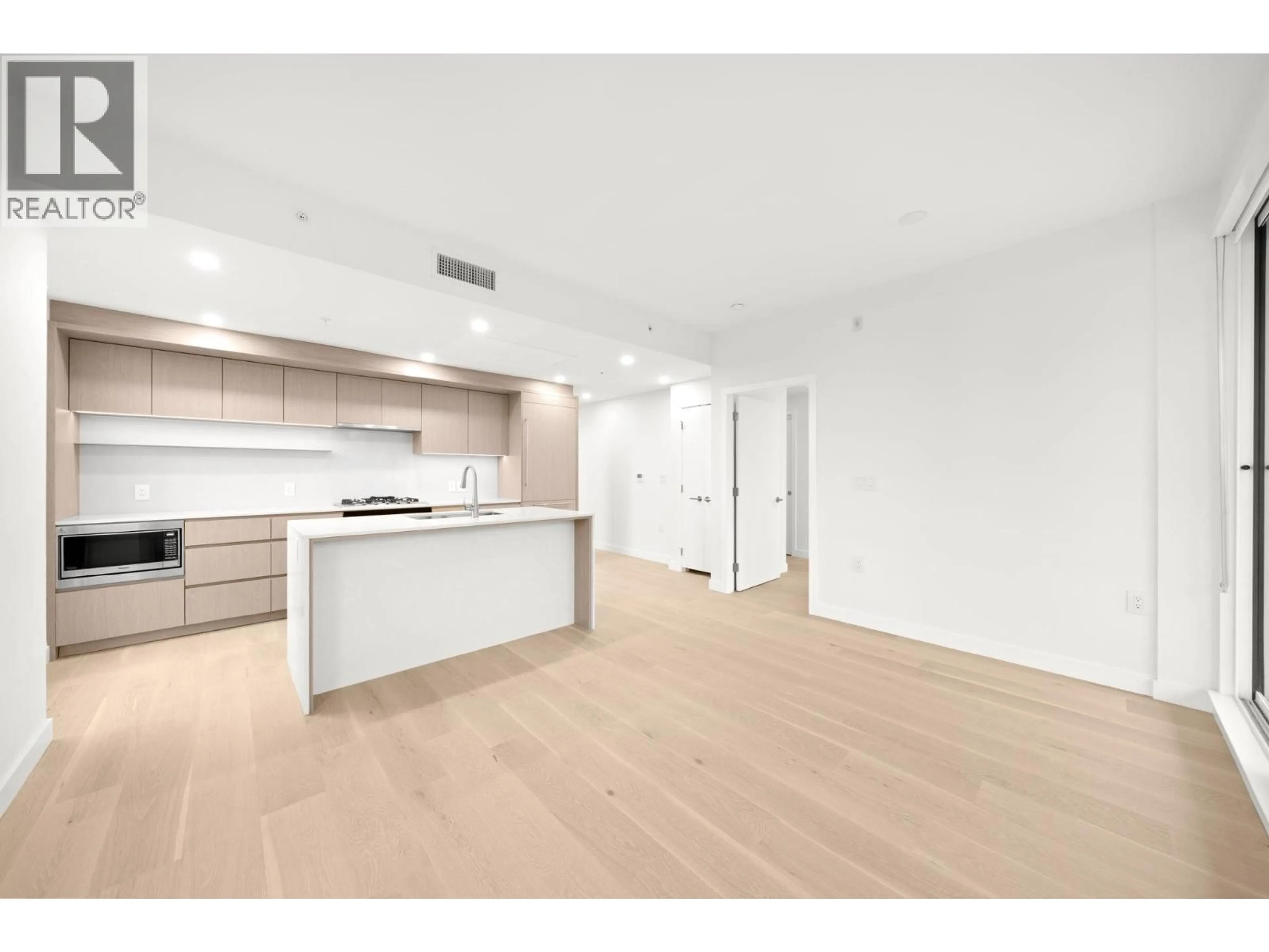 Open concept kitchen, unknown for 305 - 5212 CAMBIE STREET, Vancouver British Columbia V5Z2Z7