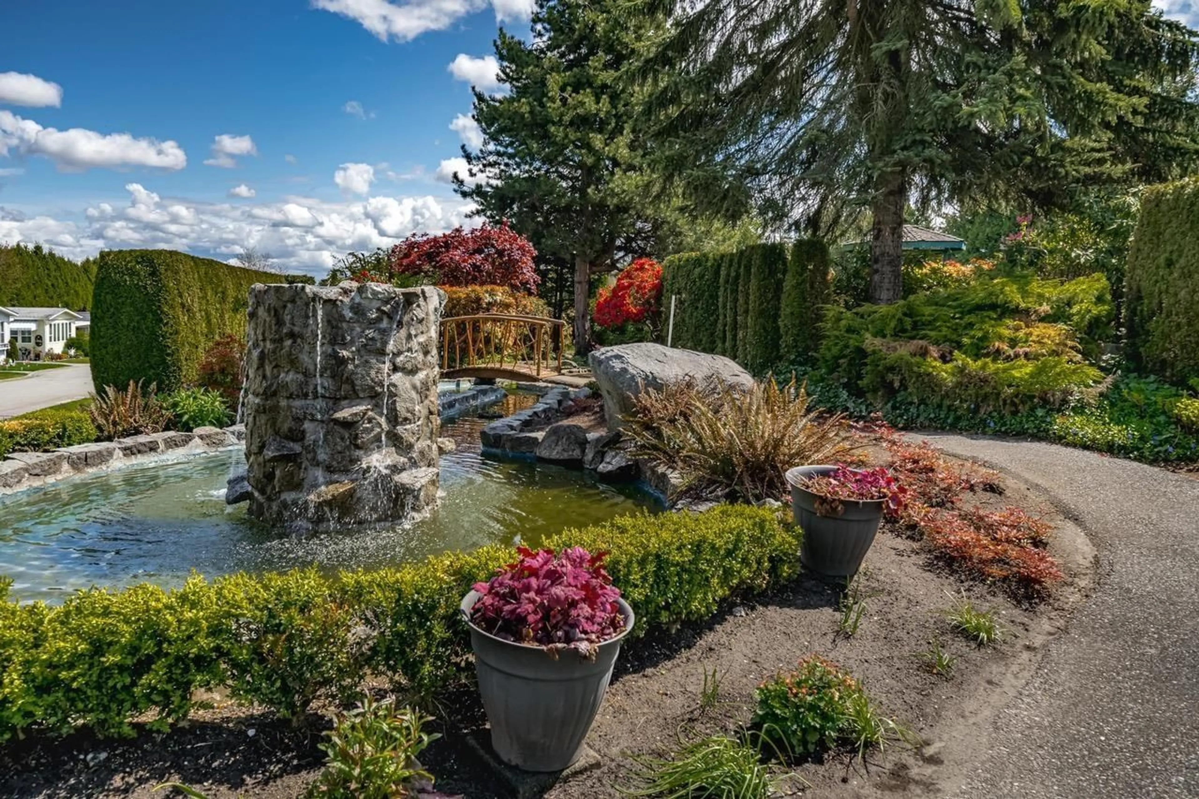 Patio, water/lake/river/ocean view for 14 - 13507 81 AVENUE, Surrey British Columbia V3W3C6
