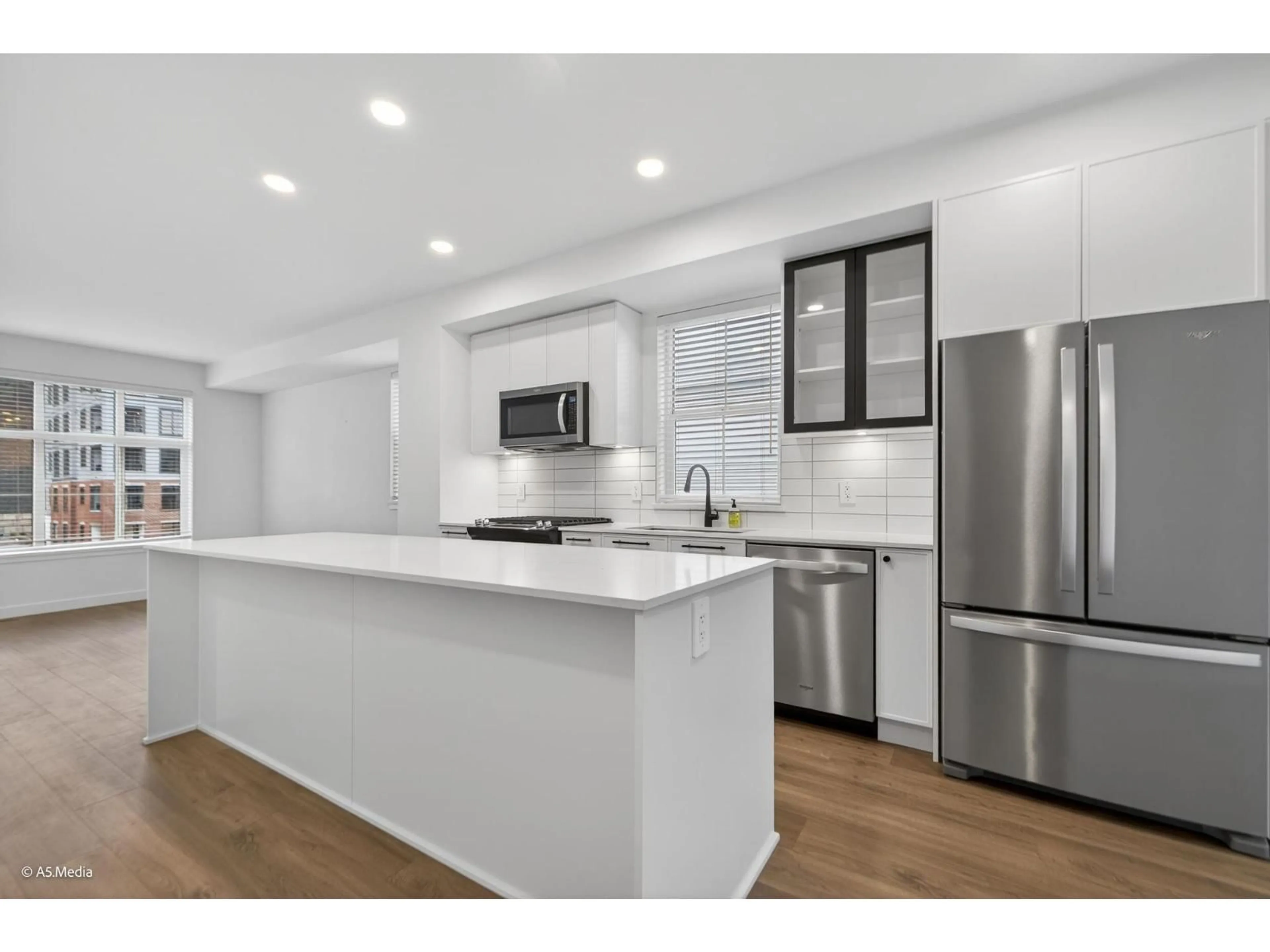 Open concept kitchen, unknown for 71 - 2774 MONTROSE AVENUE, Abbotsford British Columbia V2S0N4