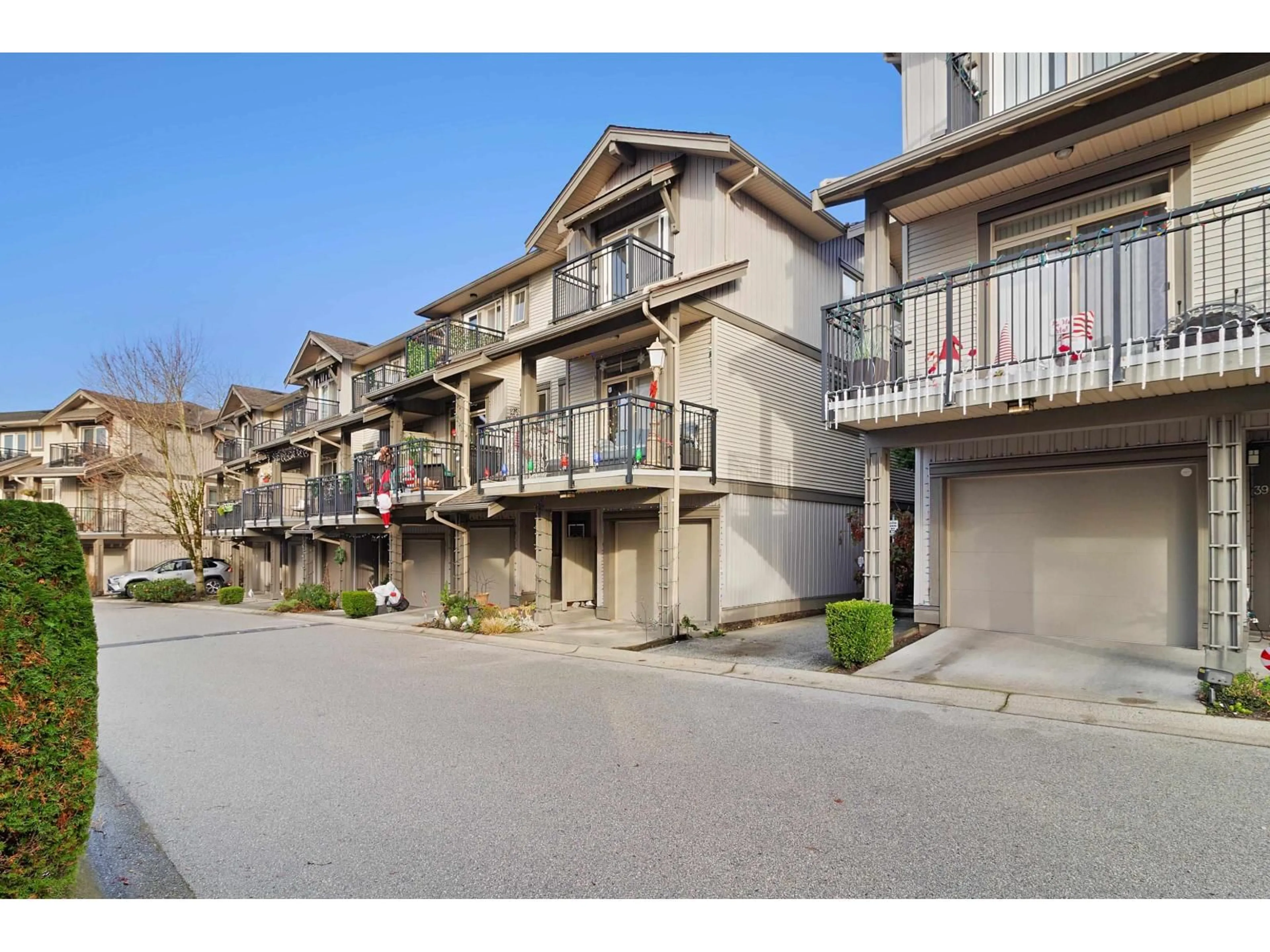 Patio, street for 40 - 20326 68 AVENUE, Langley British Columbia V2Y1P6