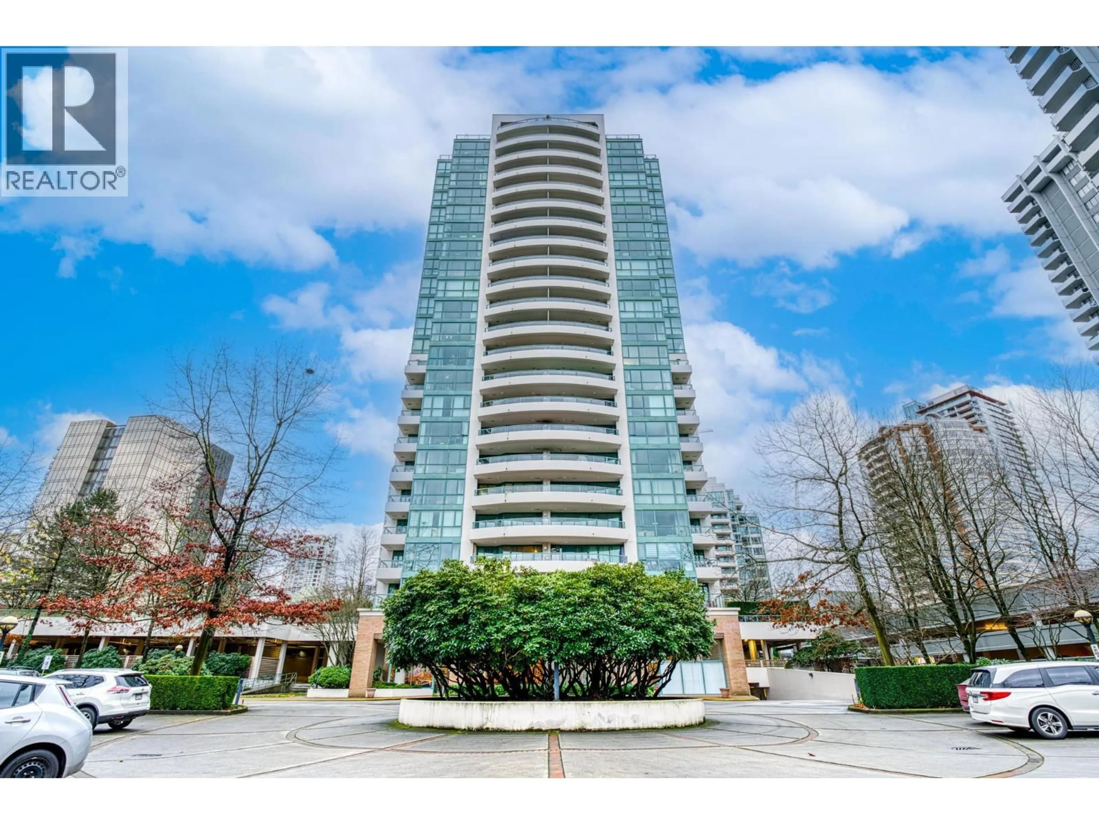 Indoor foyer for 1102 - 5899 WILSON AVENUE, Burnaby British Columbia V5H4R9