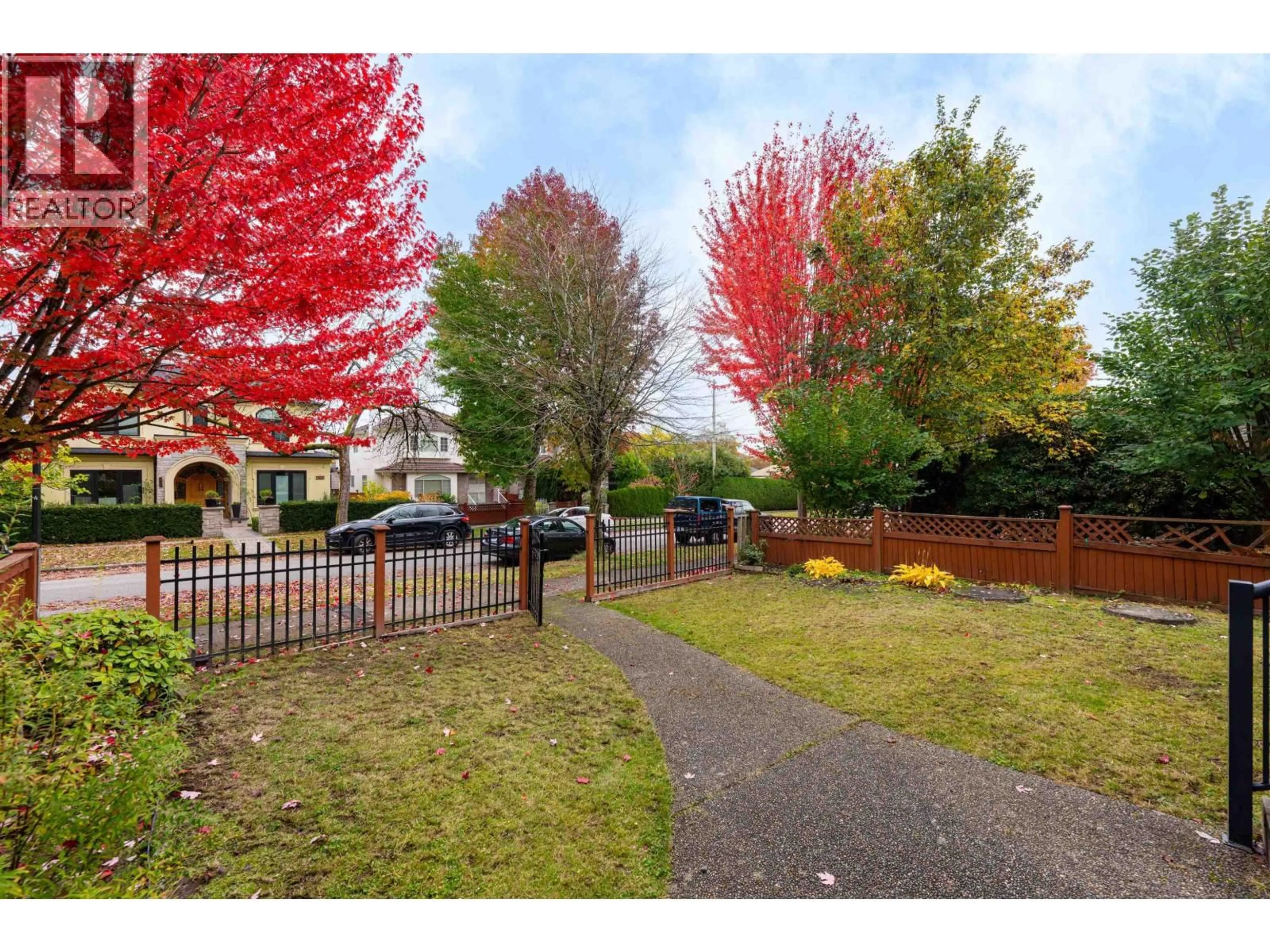 A pic from outside/outdoor area/front of a property/back of a property/a pic from drone, street for 7949 MONTCALM STREET, Vancouver British Columbia V6P4P2