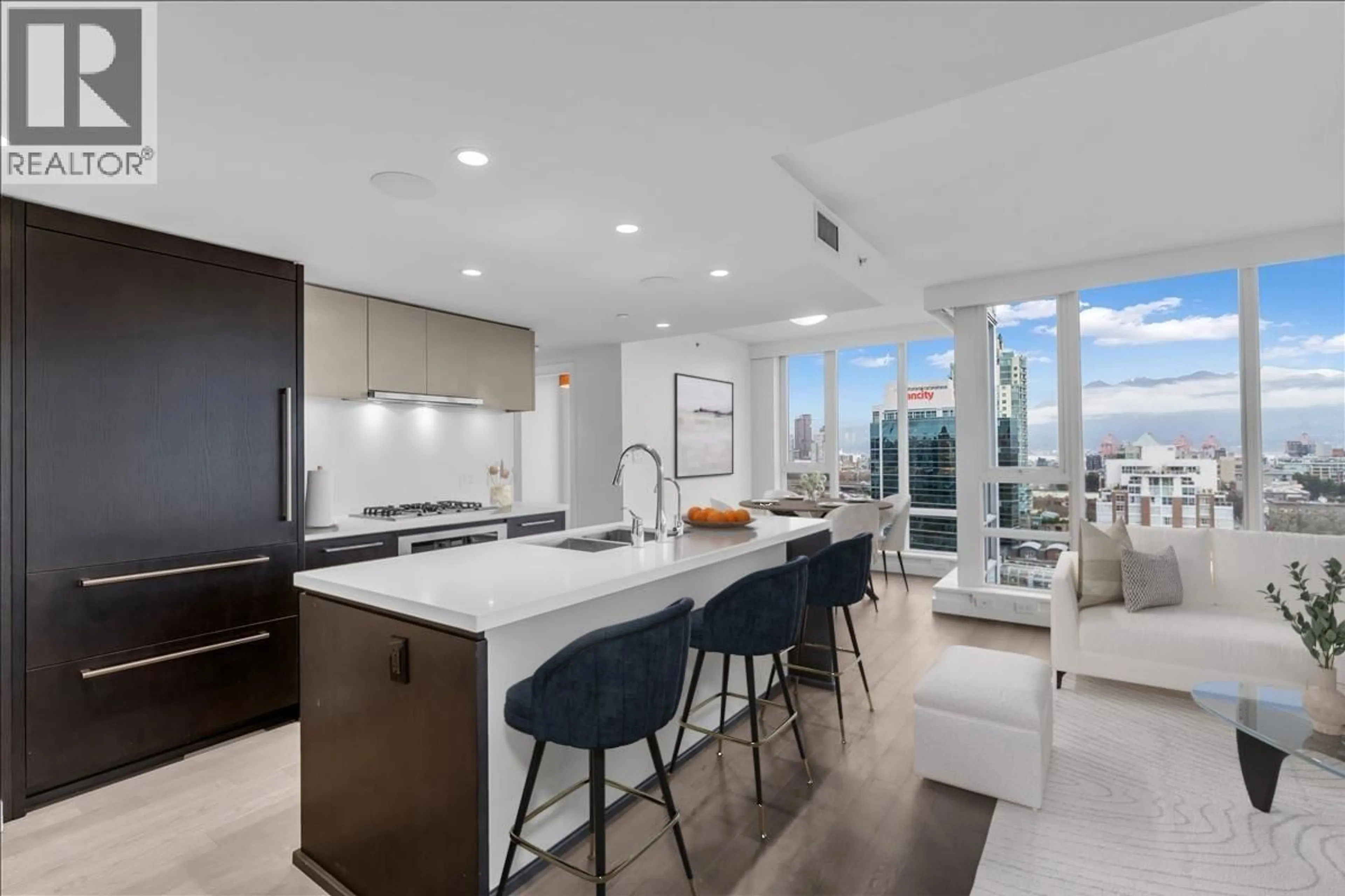 Open concept kitchen, ceramic/tile floor for 2016 - 1618 QUEBEC STREET, Vancouver British Columbia V6A0C5
