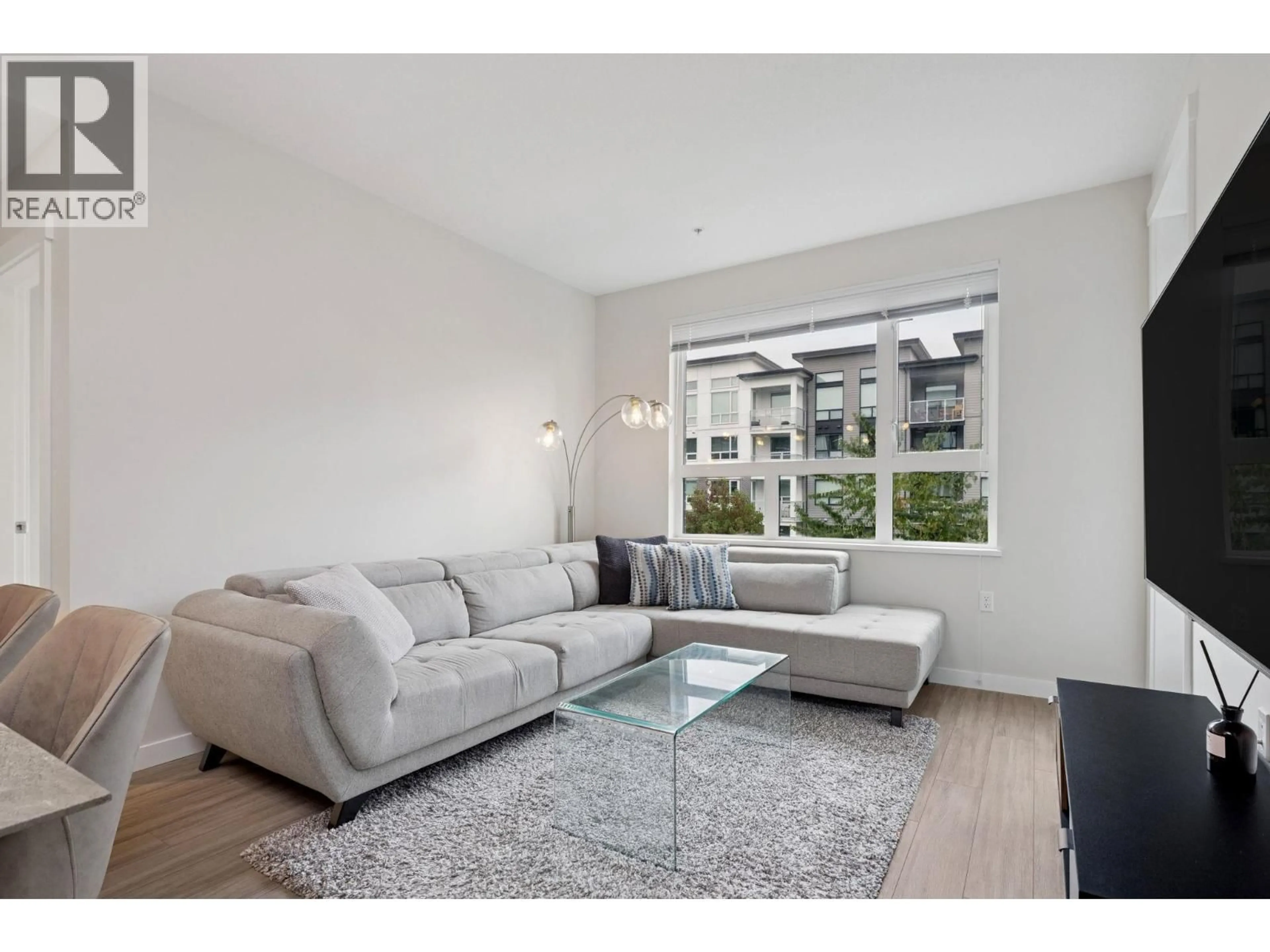 Living room with furniture, unknown for 326 - 9213 ODLIN ROAD, Richmond British Columbia V6X0V5