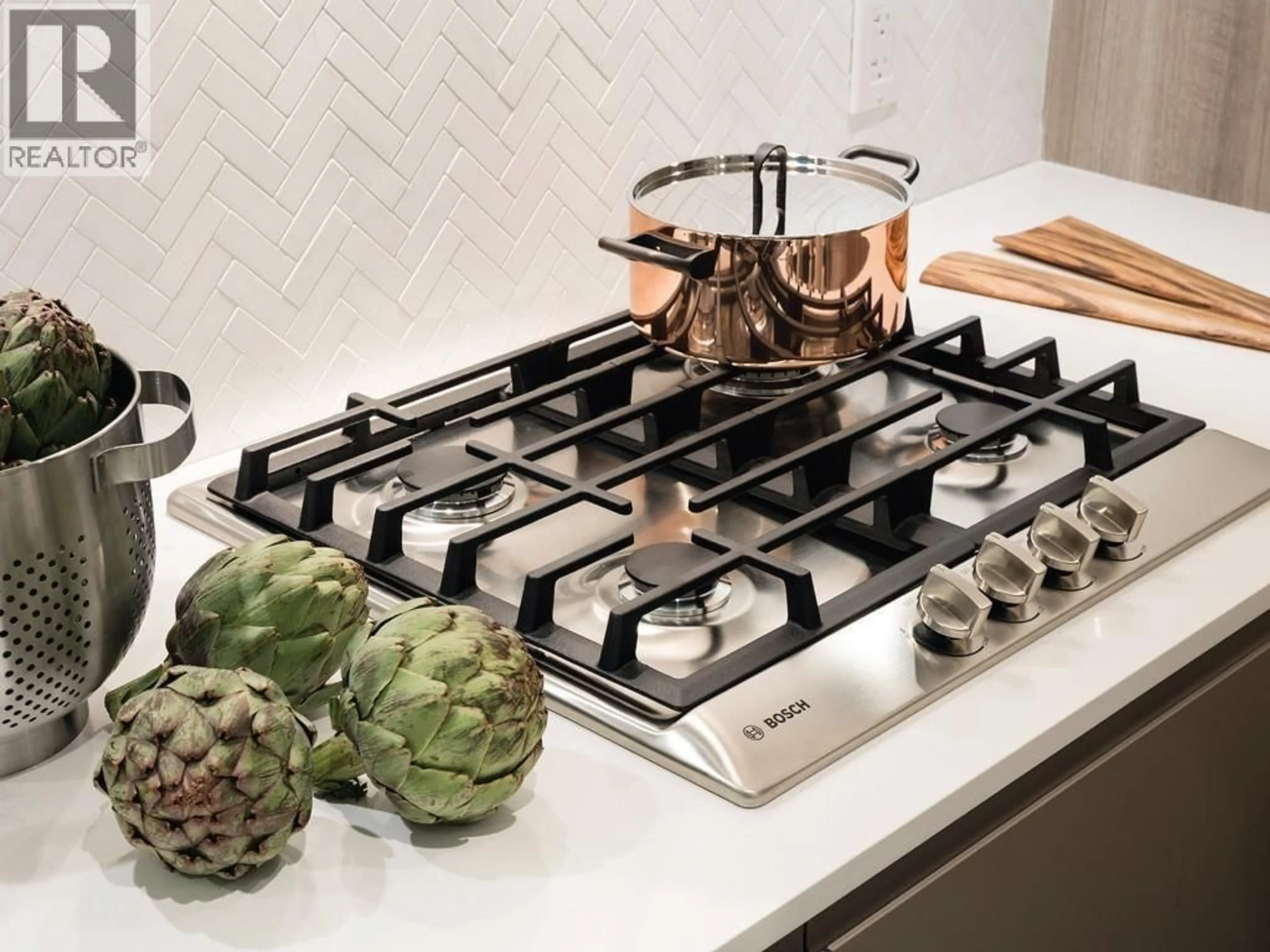 Contemporary kitchen, ceramic/tile floor for 5002 - 3809 EVERGREEN PLACE, Burnaby British Columbia V3J0M1