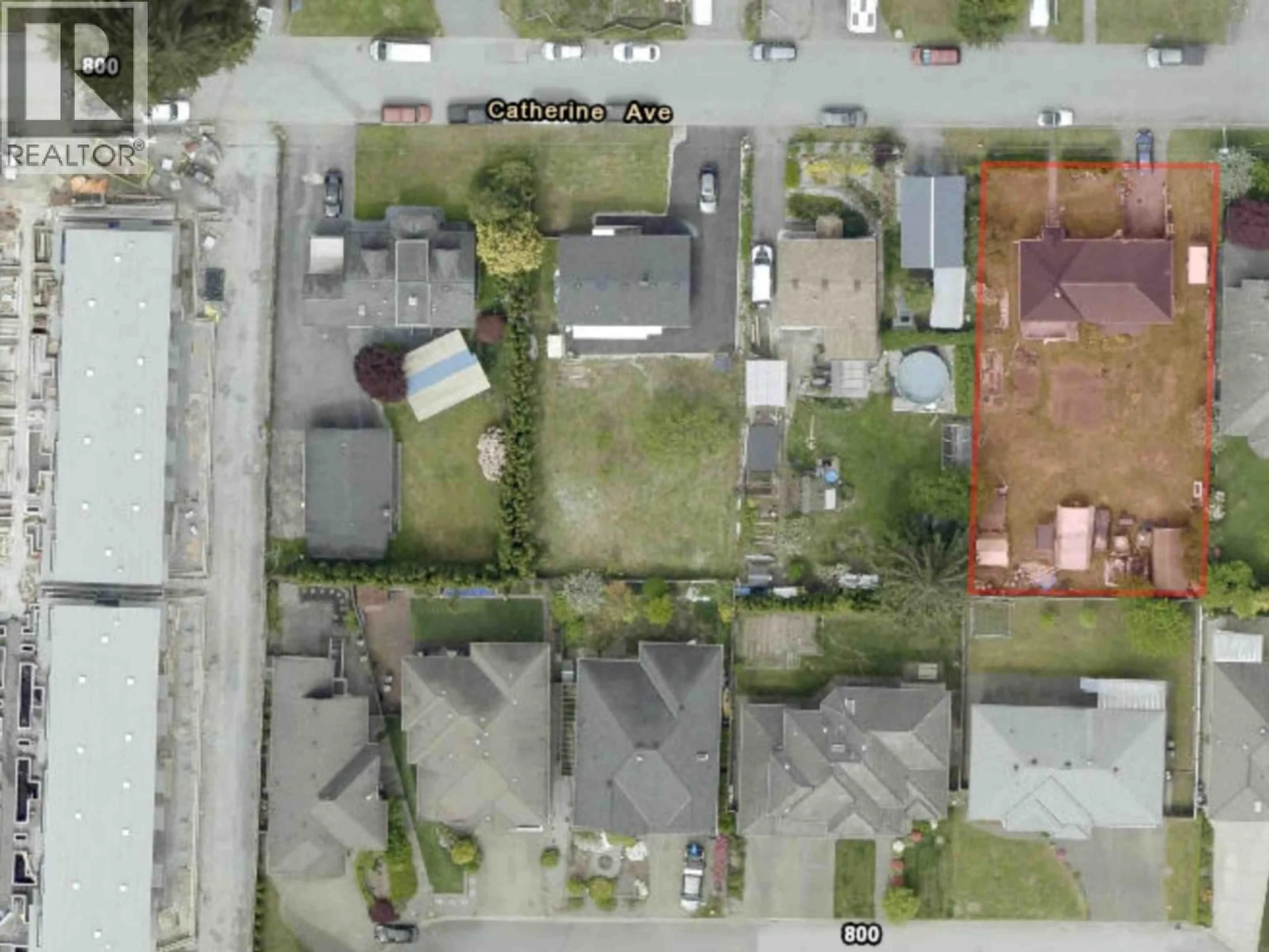 A pic from outside/outdoor area/front of a property/back of a property/a pic from drone, street for 820 CATHERINE AVENUE, Coquitlam British Columbia V3J4L7
