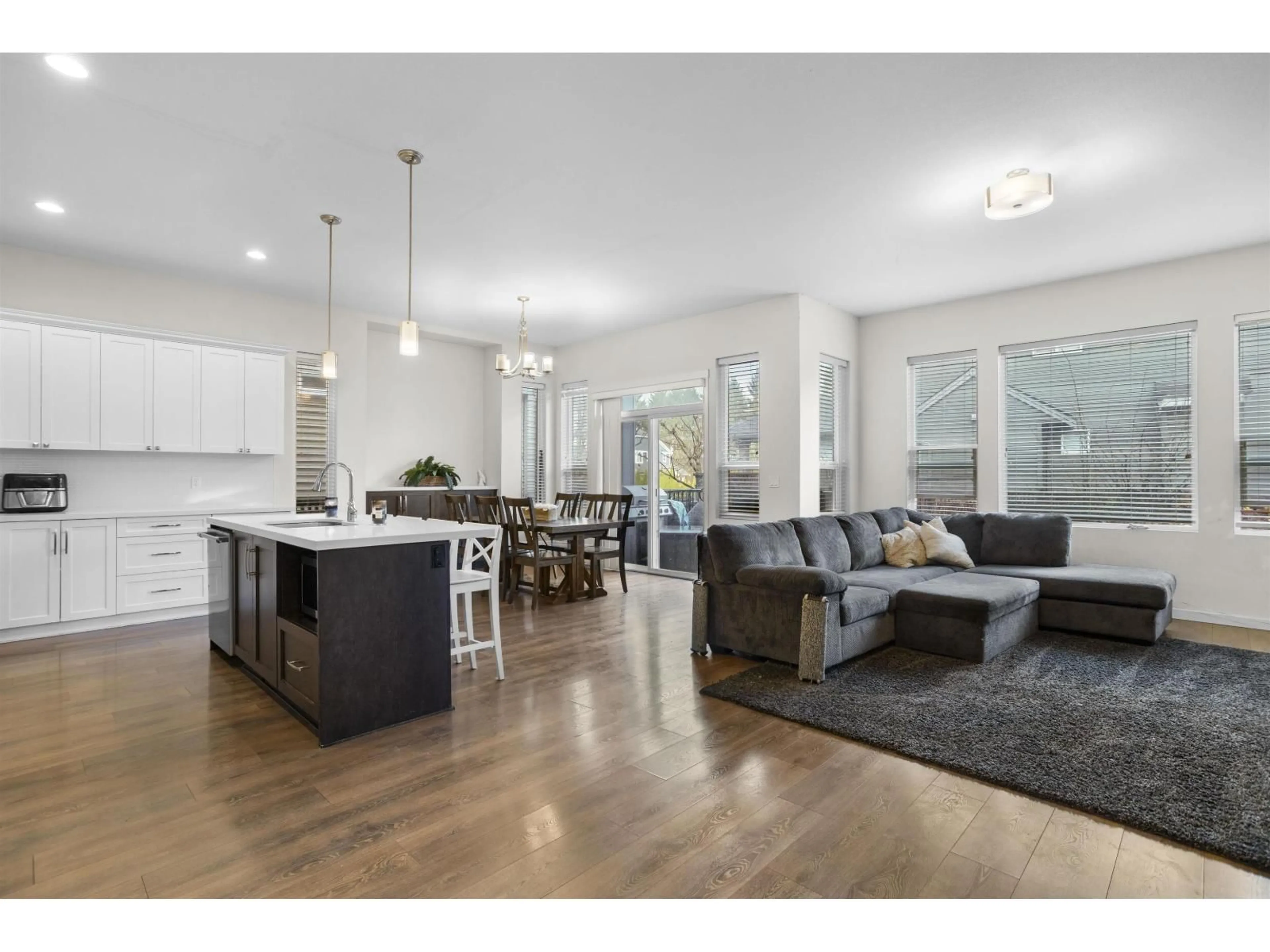 Open concept kitchen, unknown for 27557 27A AVENUE, Langley British Columbia V4W0C4