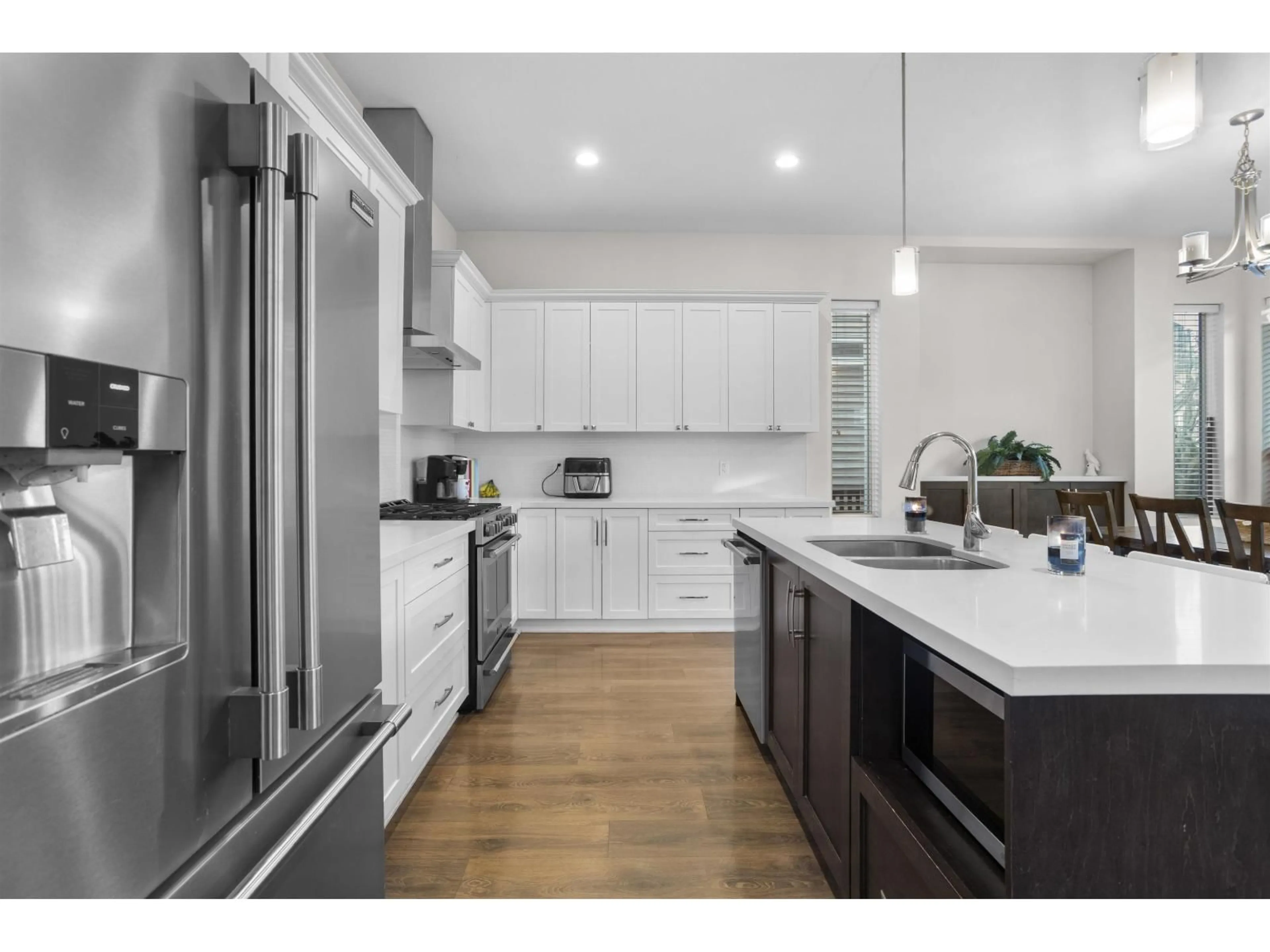 Open concept kitchen, unknown for 27557 27A AVENUE, Langley British Columbia V4W0C4
