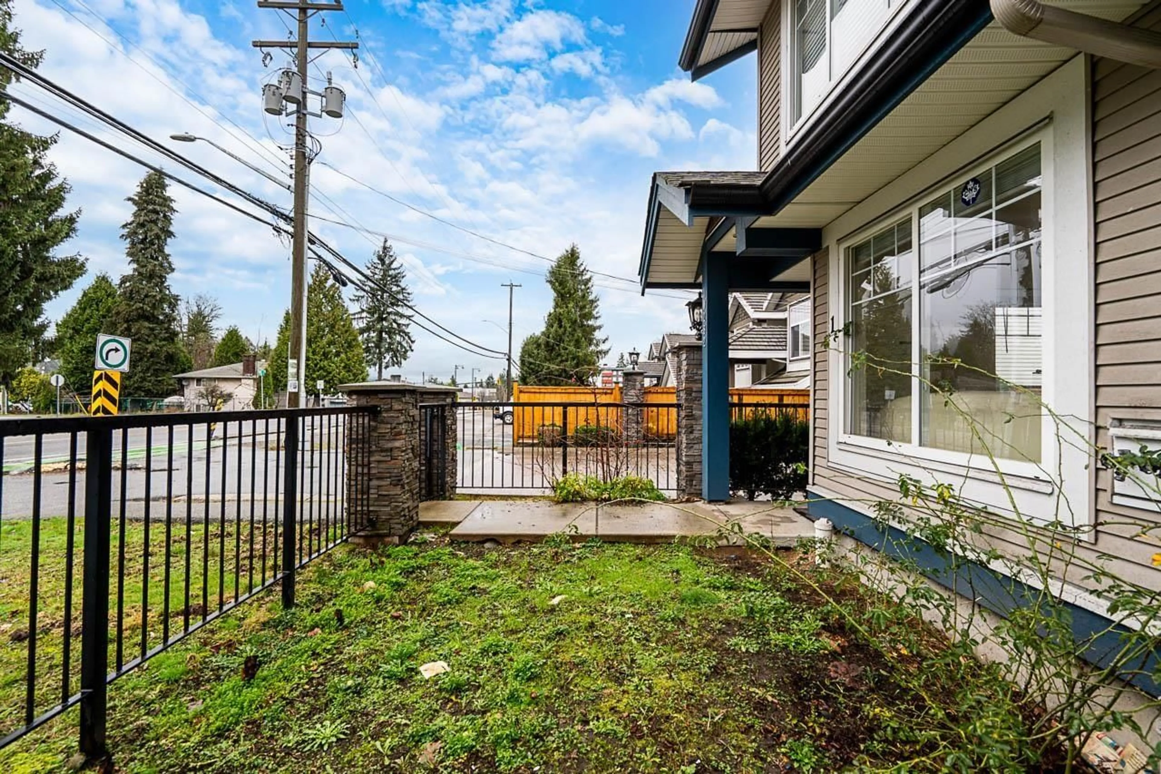 Patio, street for 1 - 10282 132 STREET, Surrey British Columbia V3T0C4
