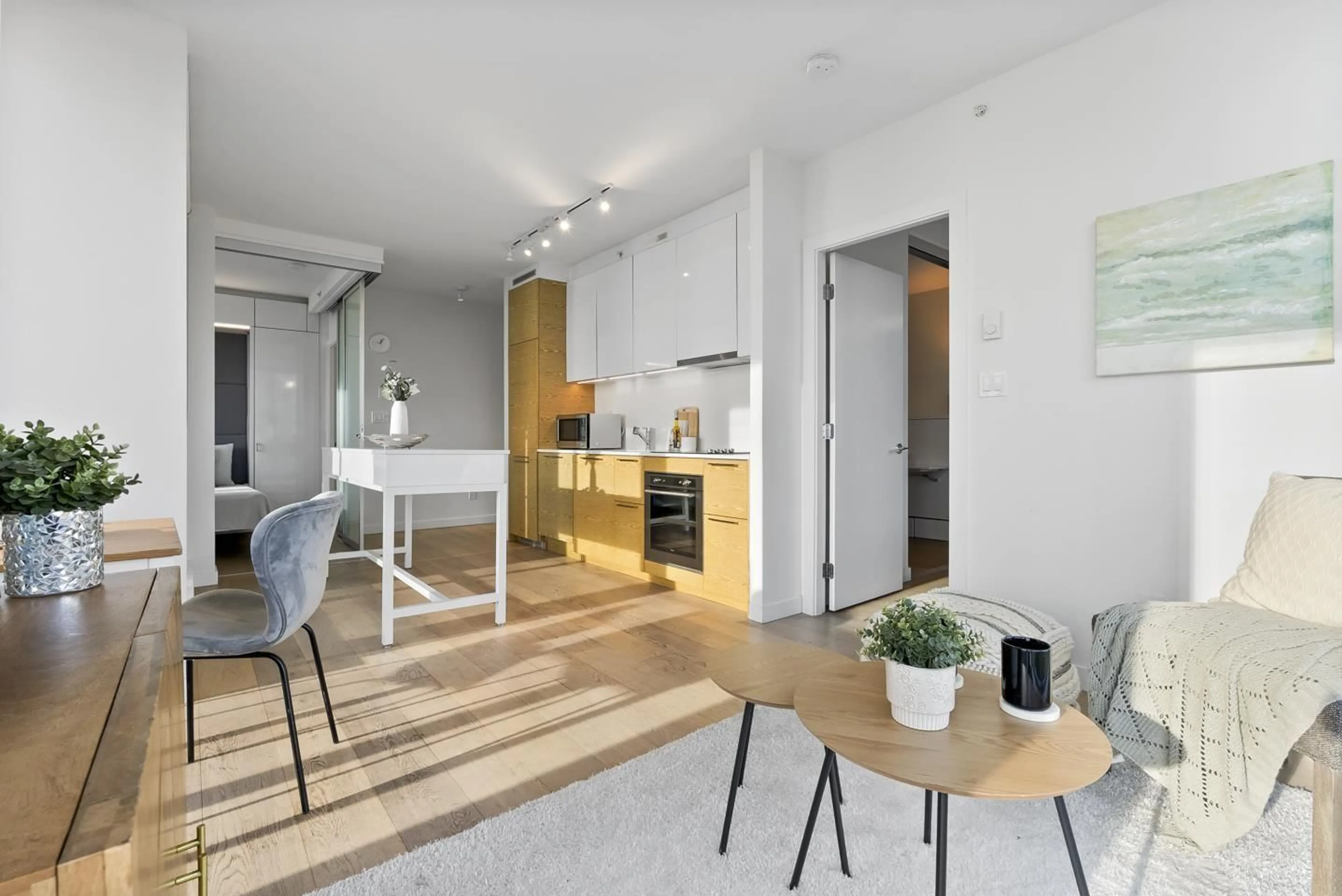 Open concept kitchen, unknown for 1106 - 13438 CENTRAL AVENUE, Surrey British Columbia V3T0N2