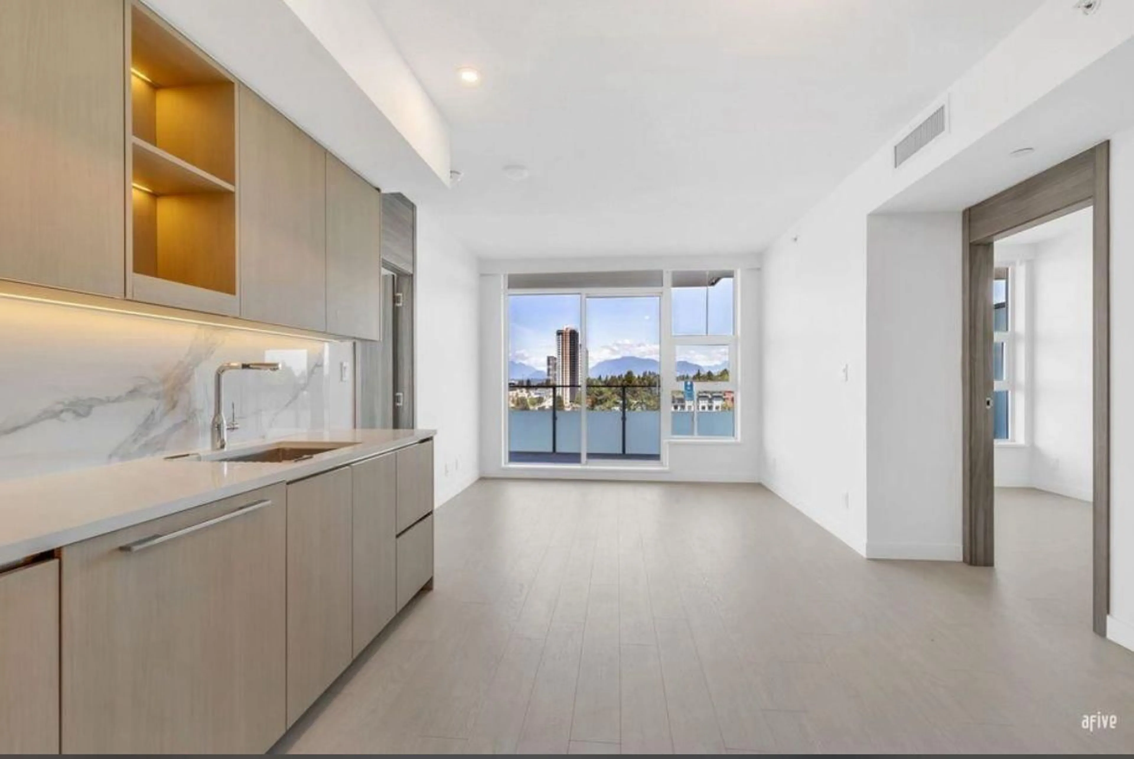 Unknown for 1310 - 13768 100 AVENUE, Surrey British Columbia V3T0V2