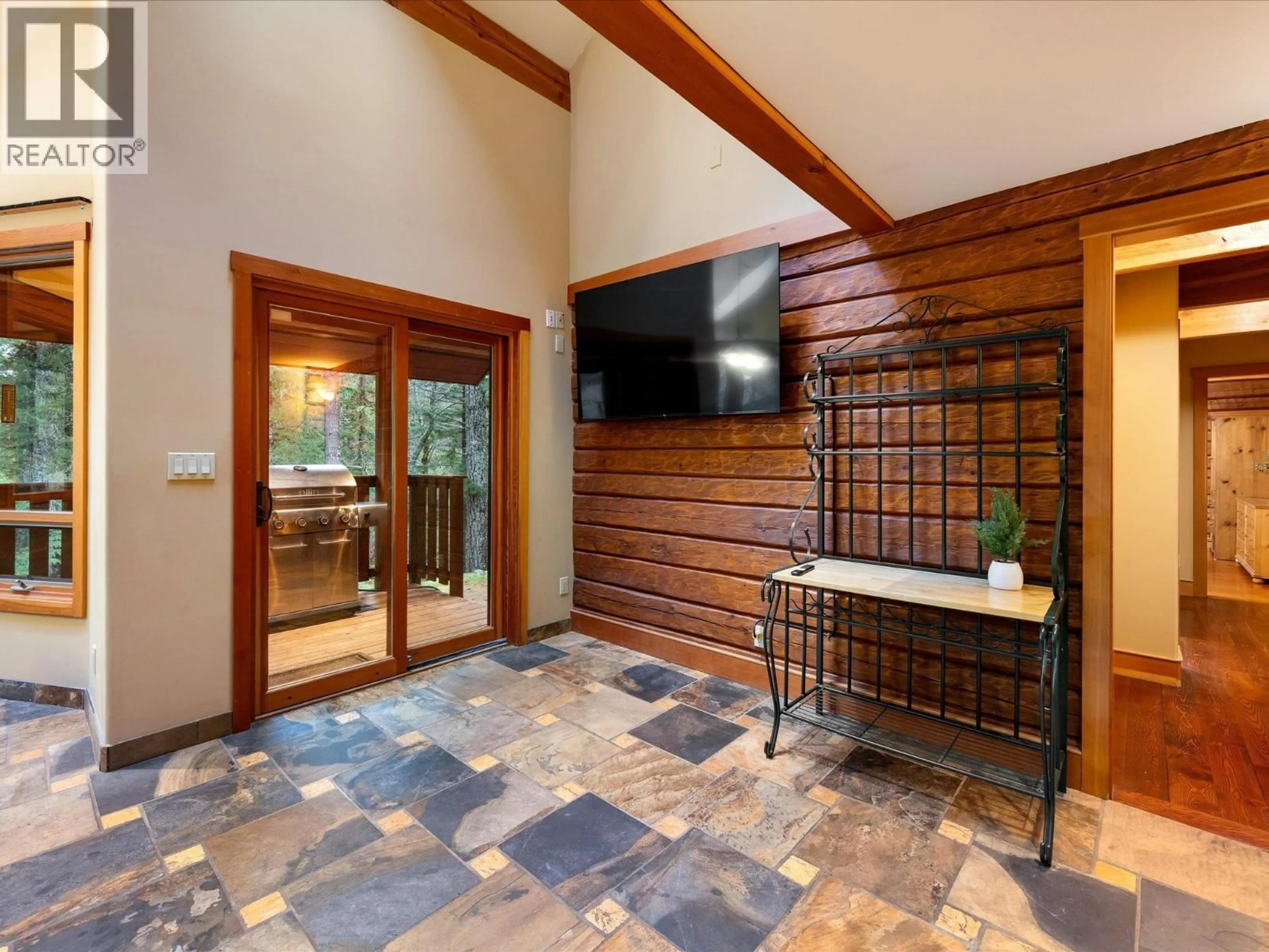 Indoor entryway for 74 BLACK TUSK DRIVE, Whistler British Columbia V8E0A1