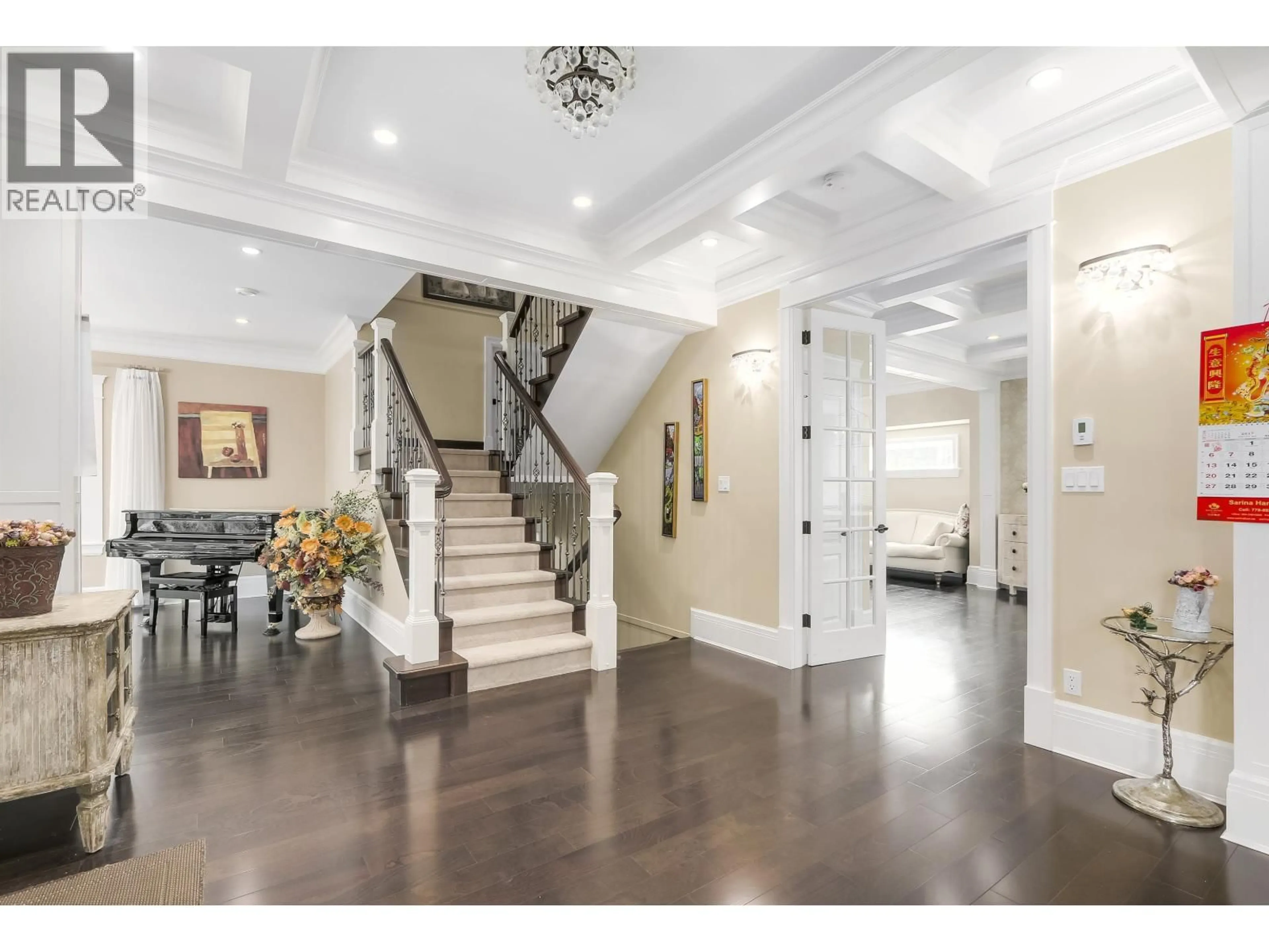 Indoor entryway for 1926 17TH AVENUE, Vancouver British Columbia V6J2N1