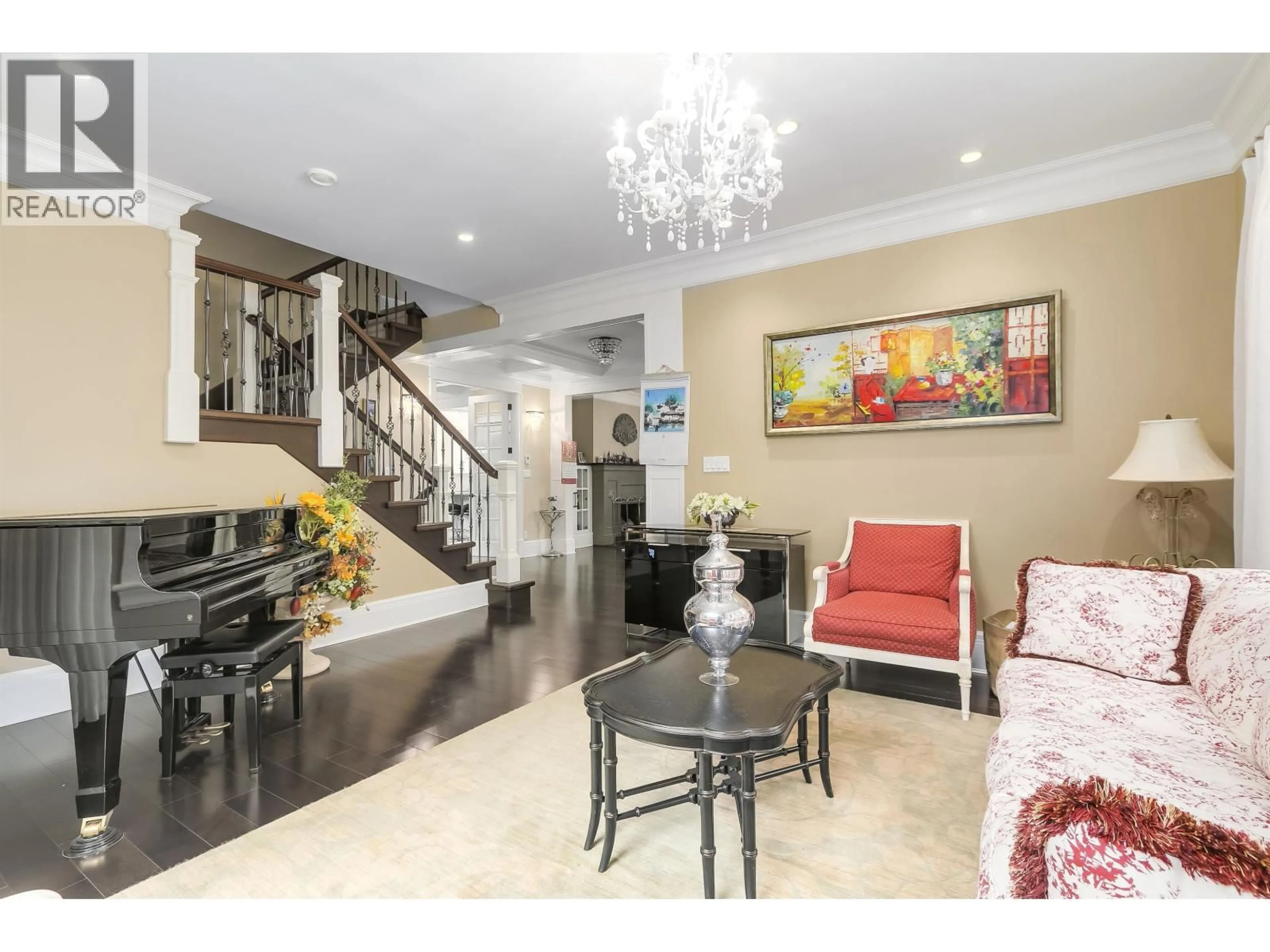 Indoor foyer for 1926 17TH AVENUE, Vancouver British Columbia V6J2N1