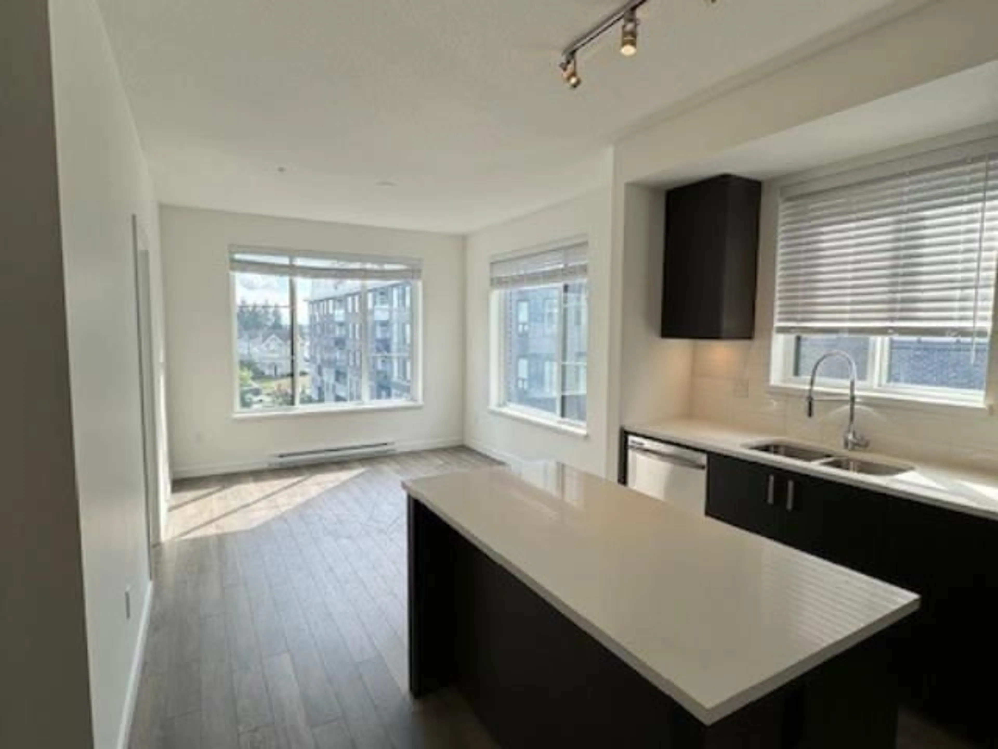 Open concept kitchen, unknown for 416 - 15858 FRASER HIGHWAY, Surrey British Columbia V4N6X4
