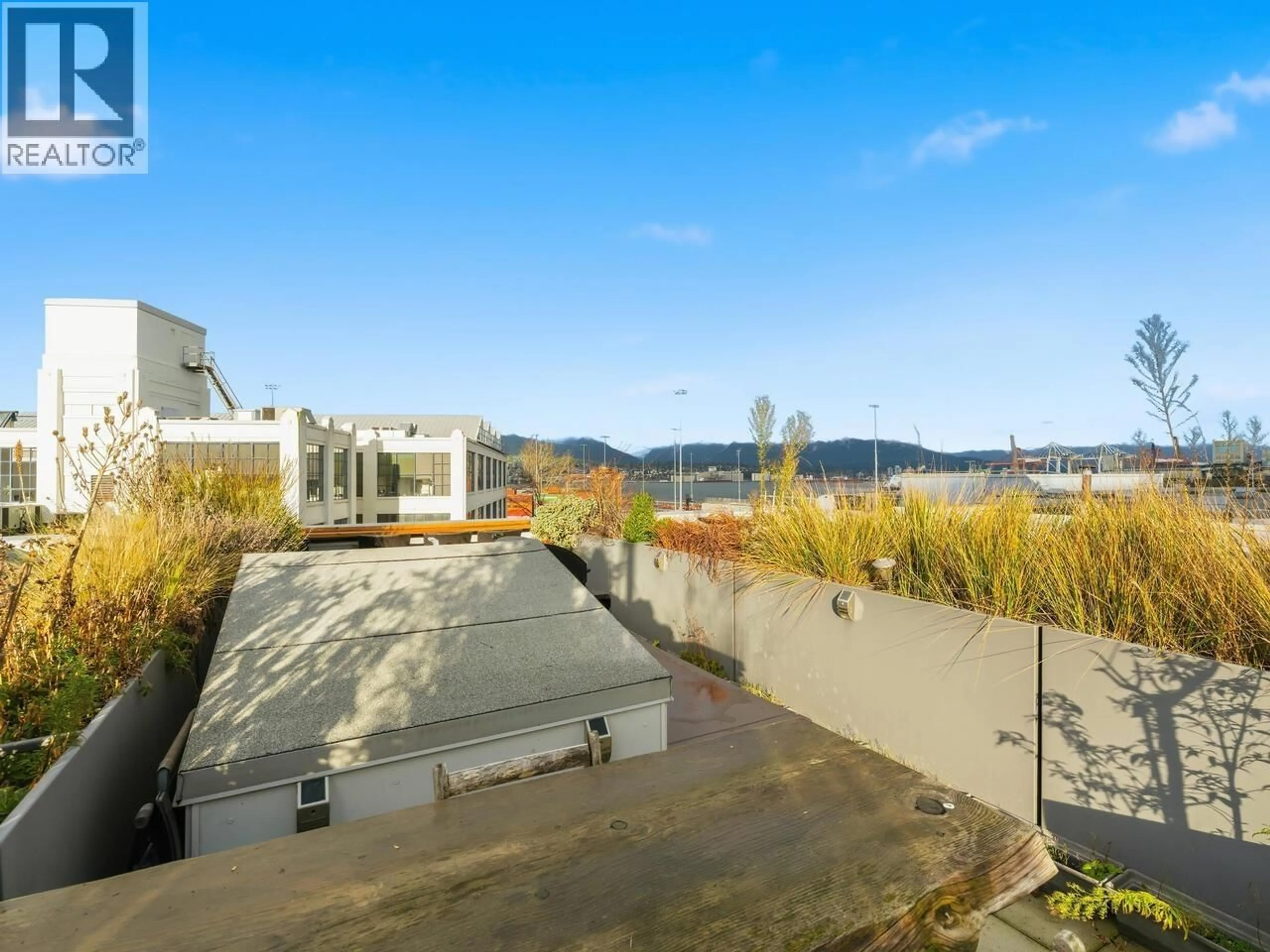 Patio, unknown for 305 - 626 ALEXANDER STREET, Vancouver British Columbia V6A1C9